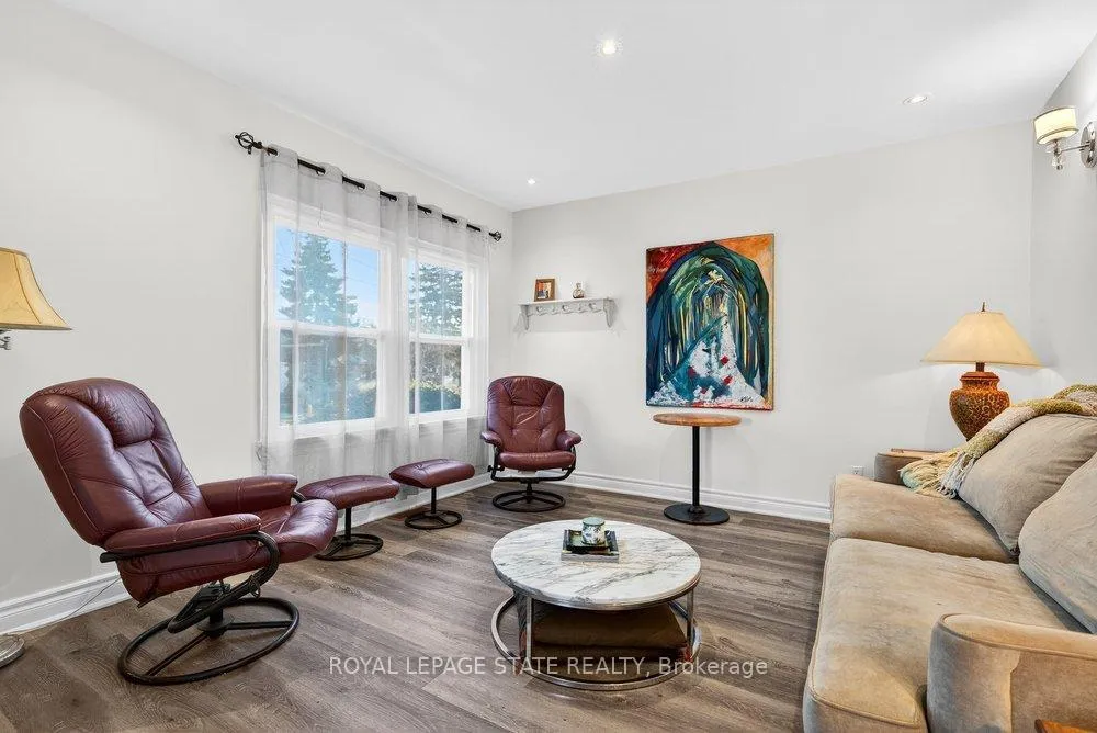 Photo 15 of 710 Rennie Street, Hamilton, Parkview — HOMEH