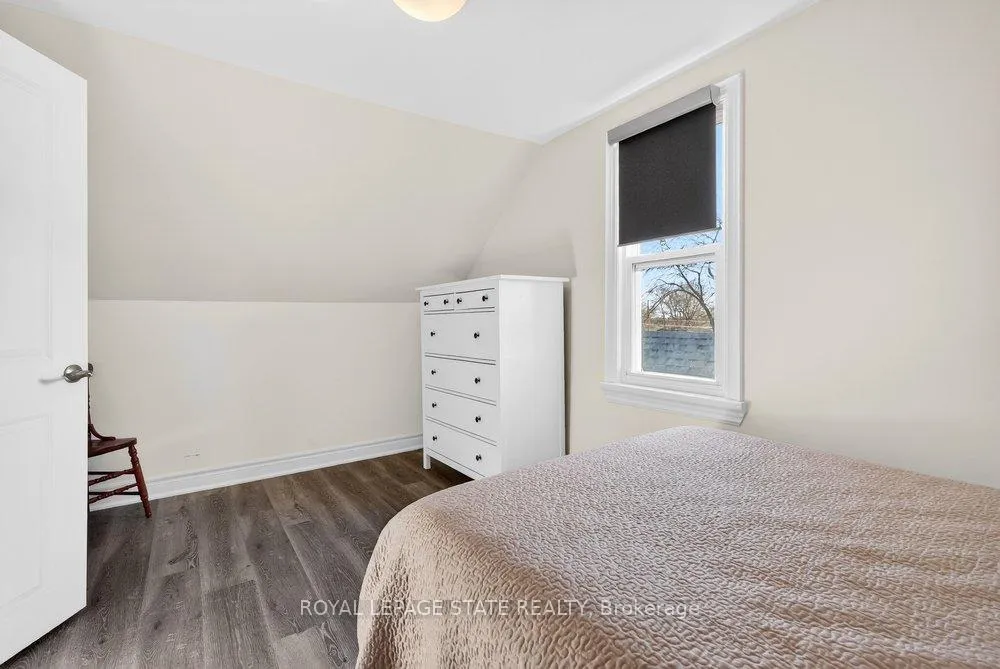 Photo 35 of 710 Rennie Street, Hamilton, Parkview — HOMEH