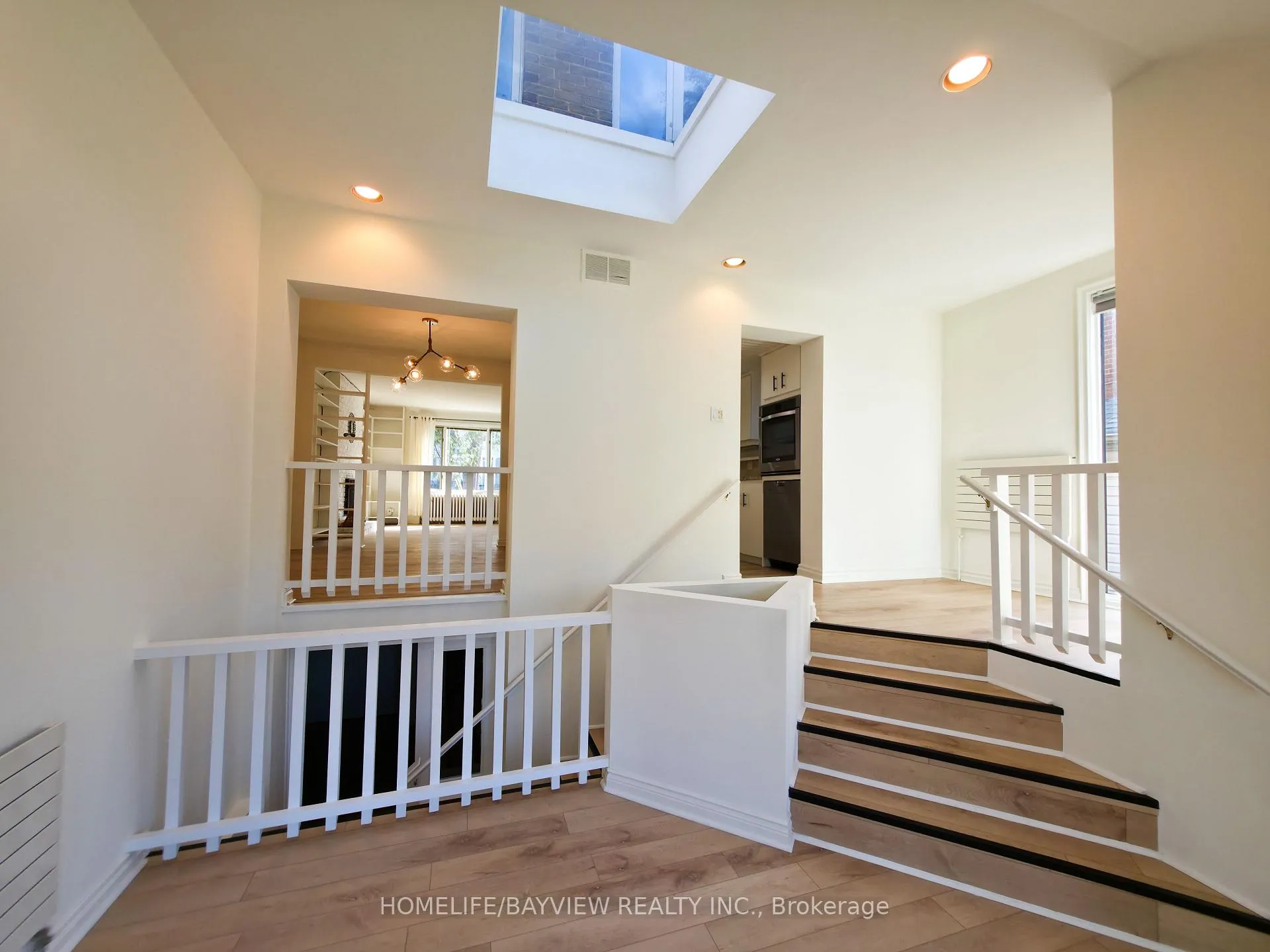 Photo 20 of 46 Fairfield Road, Toronto, Mount Pleasant East — HOMEH