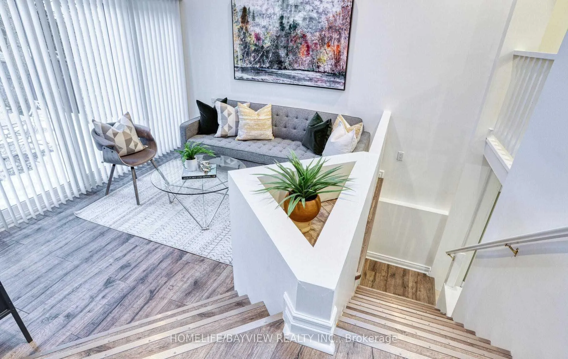 Photo 24 of 46 Fairfield Road, Toronto, Mount Pleasant East — HOMEH