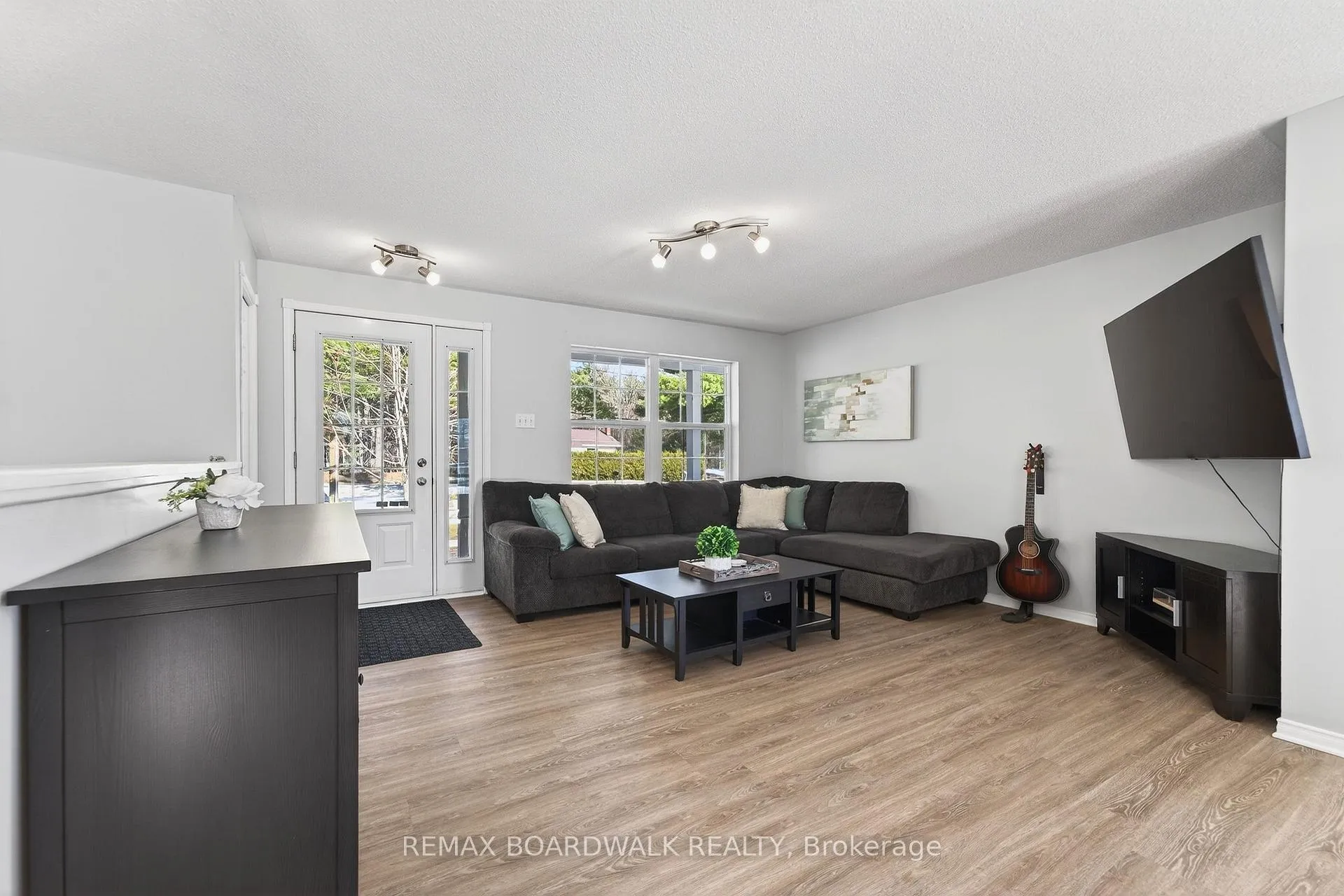 Photo 8 of 551 McLachlan Road, McNab/Braeside, Mcnab/Braeside Twps — HOMEH