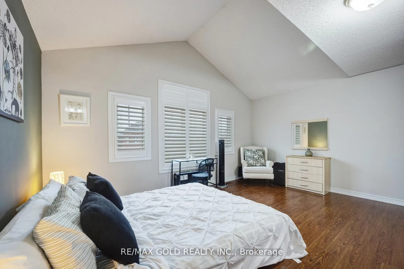 Photo 23 of Unit Main & Upper Level, 44 Summershade Street, Brampton, Bram East — HOMEH