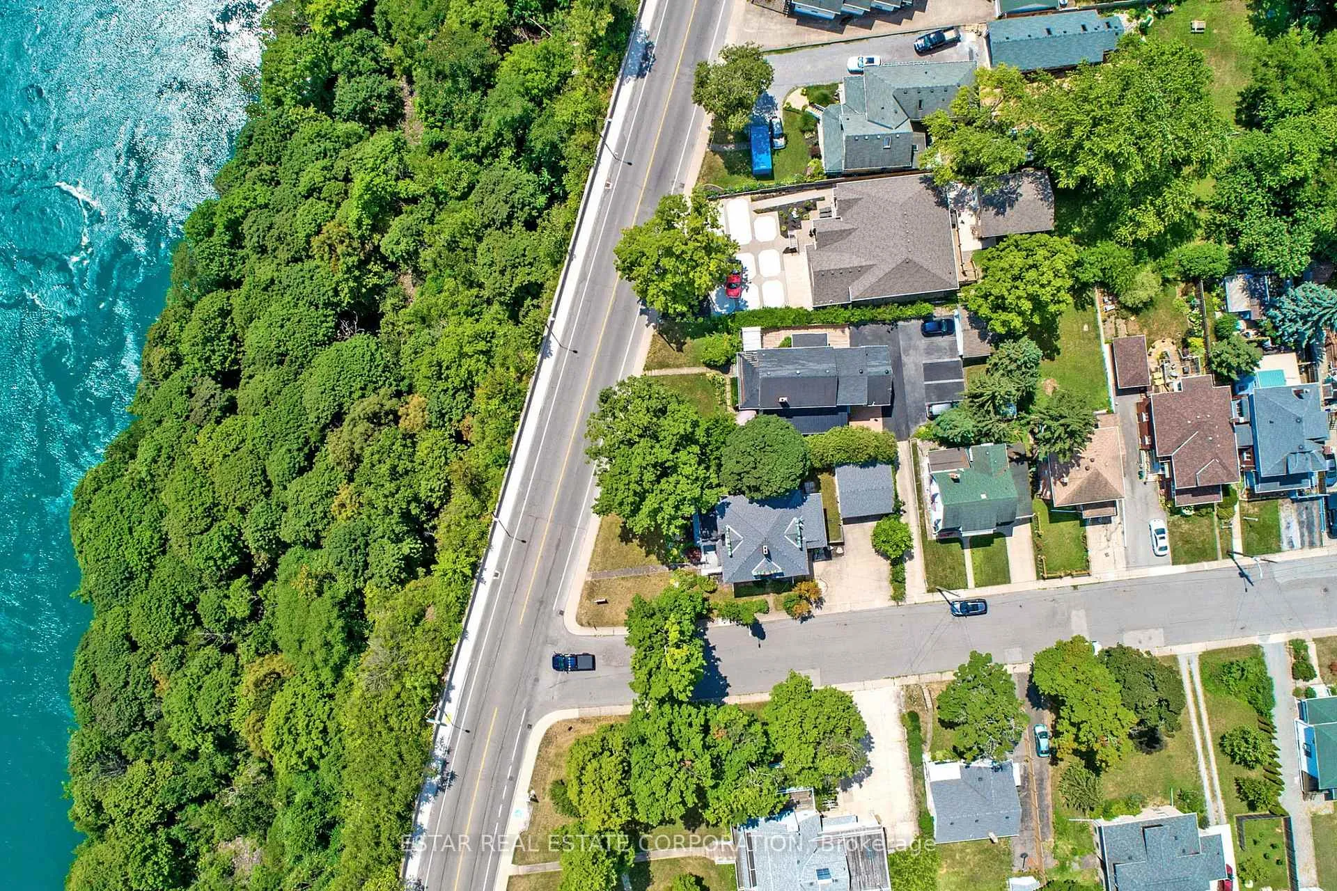 Photo 3 of 5007 River Road, Niagara Falls, Downtown — HOMEH