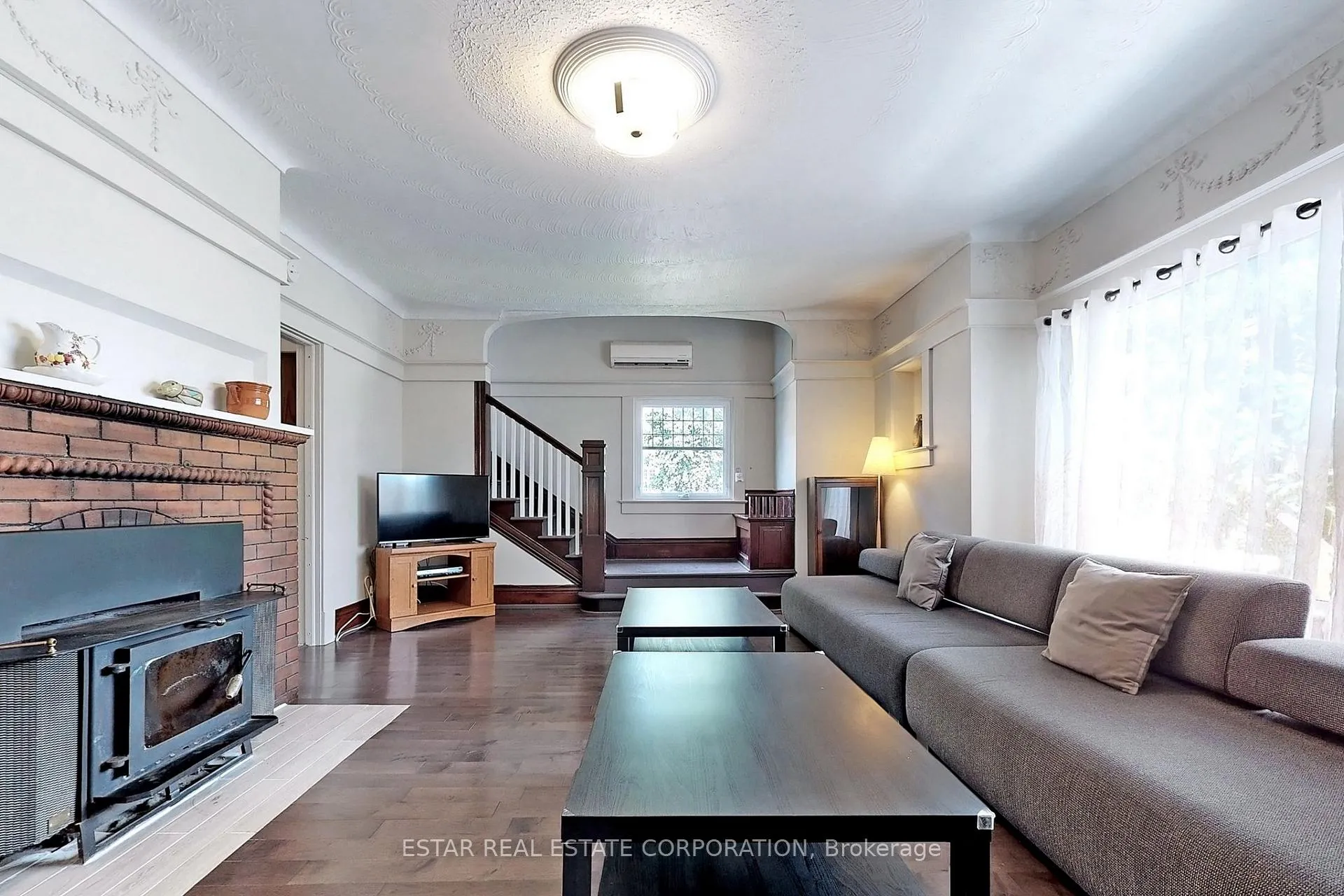 Photo 5 of 5007 River Road, Niagara Falls, Downtown — HOMEH