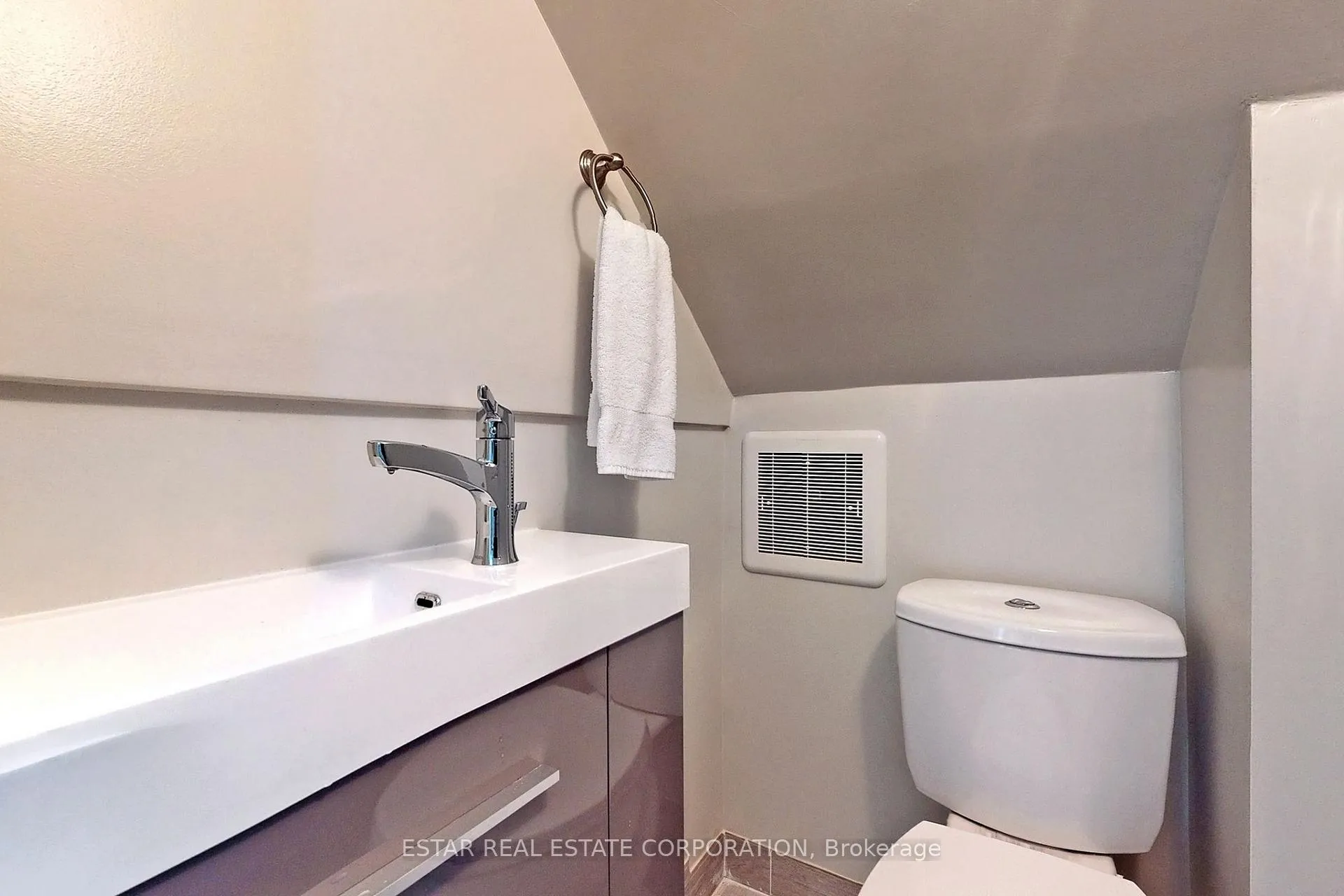 Photo 30 of 5007 River Road, Niagara Falls, Downtown — HOMEH
