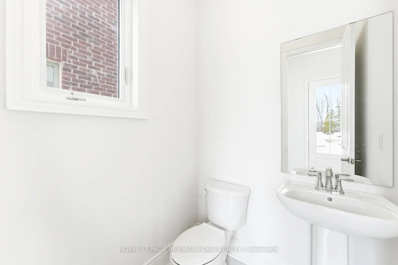 Photo 22 of 8 Raspberry Ridge Avenue, Caledon, Bolton North — HOMEH