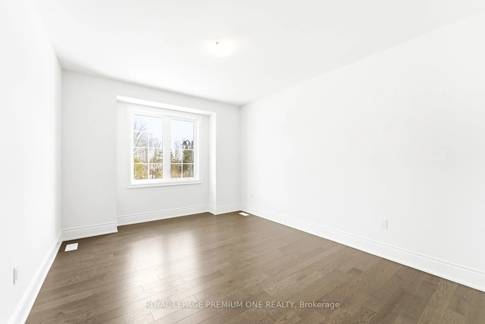 Photo 35 of 8 Raspberry Ridge Avenue, Caledon, Bolton North — HOMEH