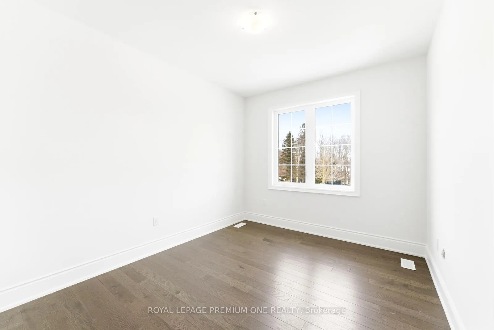 Photo 38 of 8 Raspberry Ridge Avenue, Caledon, Bolton North — HOMEH