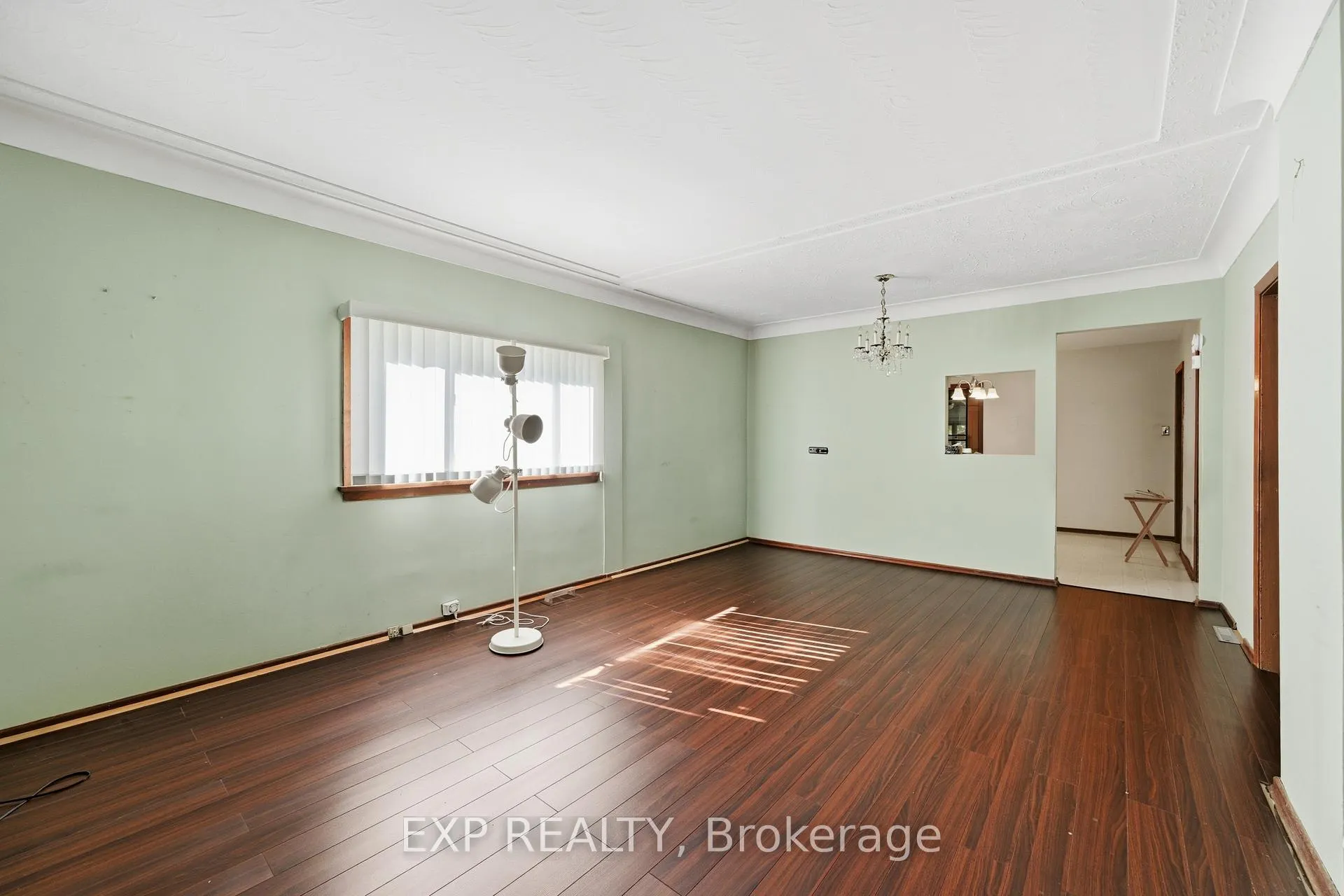 Photo 6 of 4741 First Avenue, Niagara Falls, Cherrywood — HOMEH