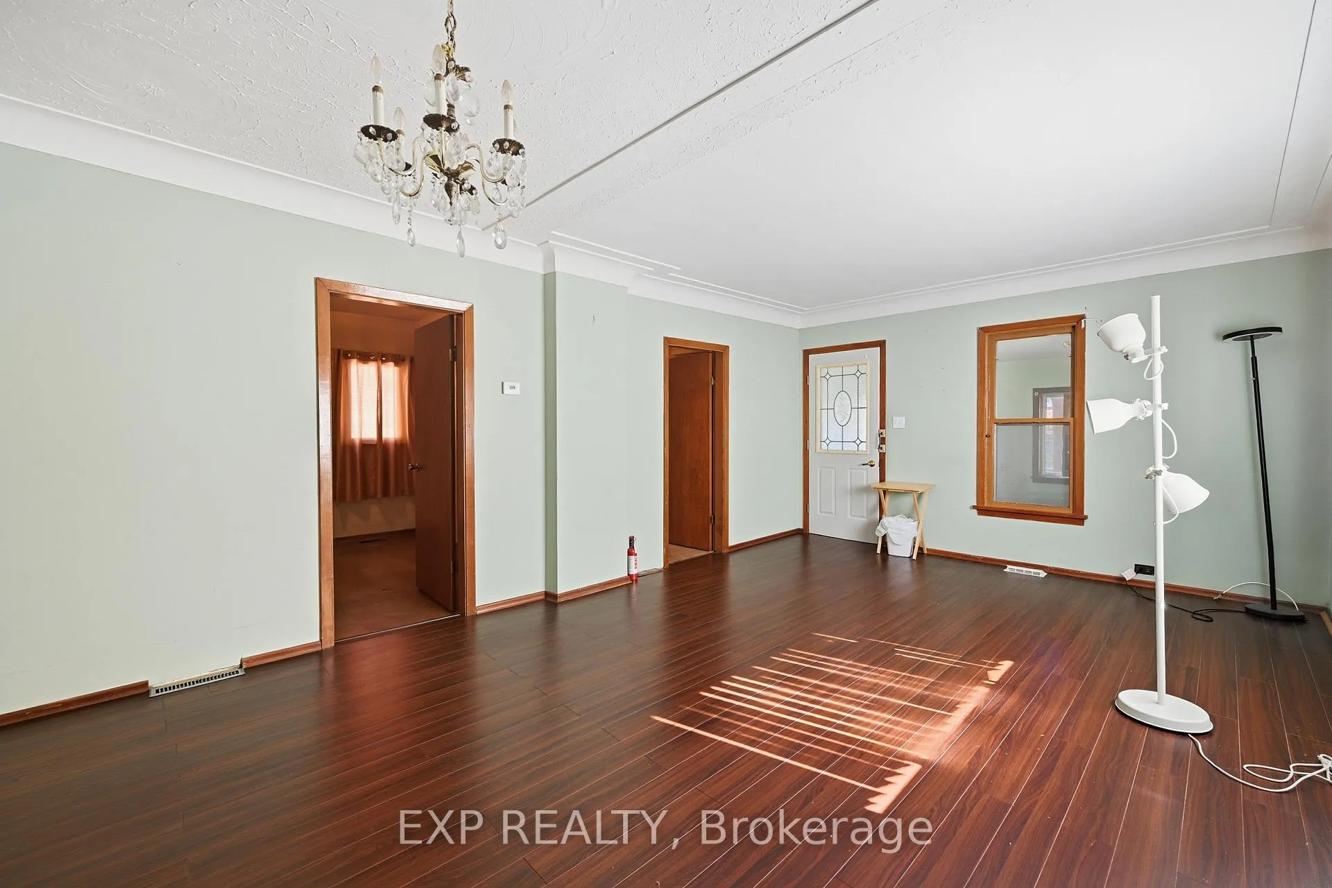 Photo 8 of 4741 First Avenue, Niagara Falls, Cherrywood — HOMEH