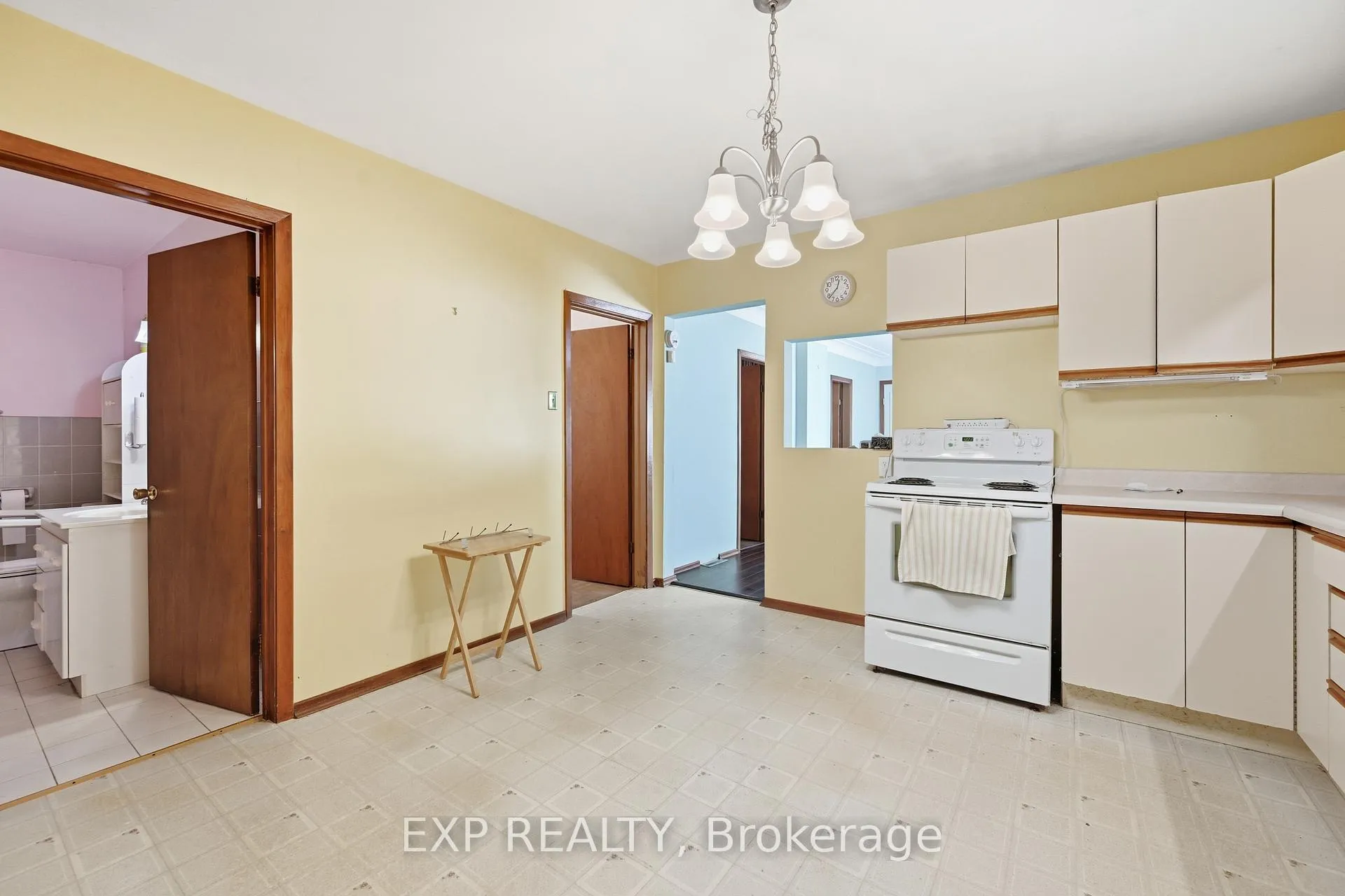 Photo 19 of 4741 First Avenue, Niagara Falls, Cherrywood — HOMEH