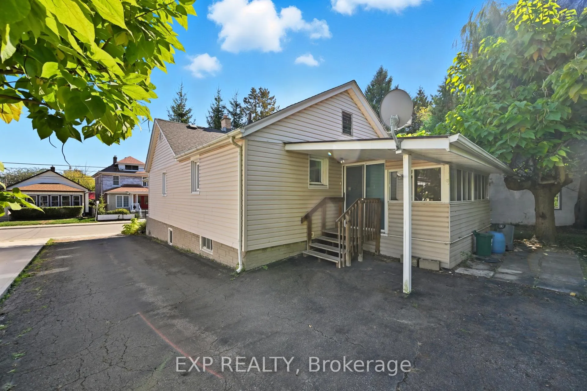 Photo 29 of 4741 First Avenue, Niagara Falls, Cherrywood — HOMEH