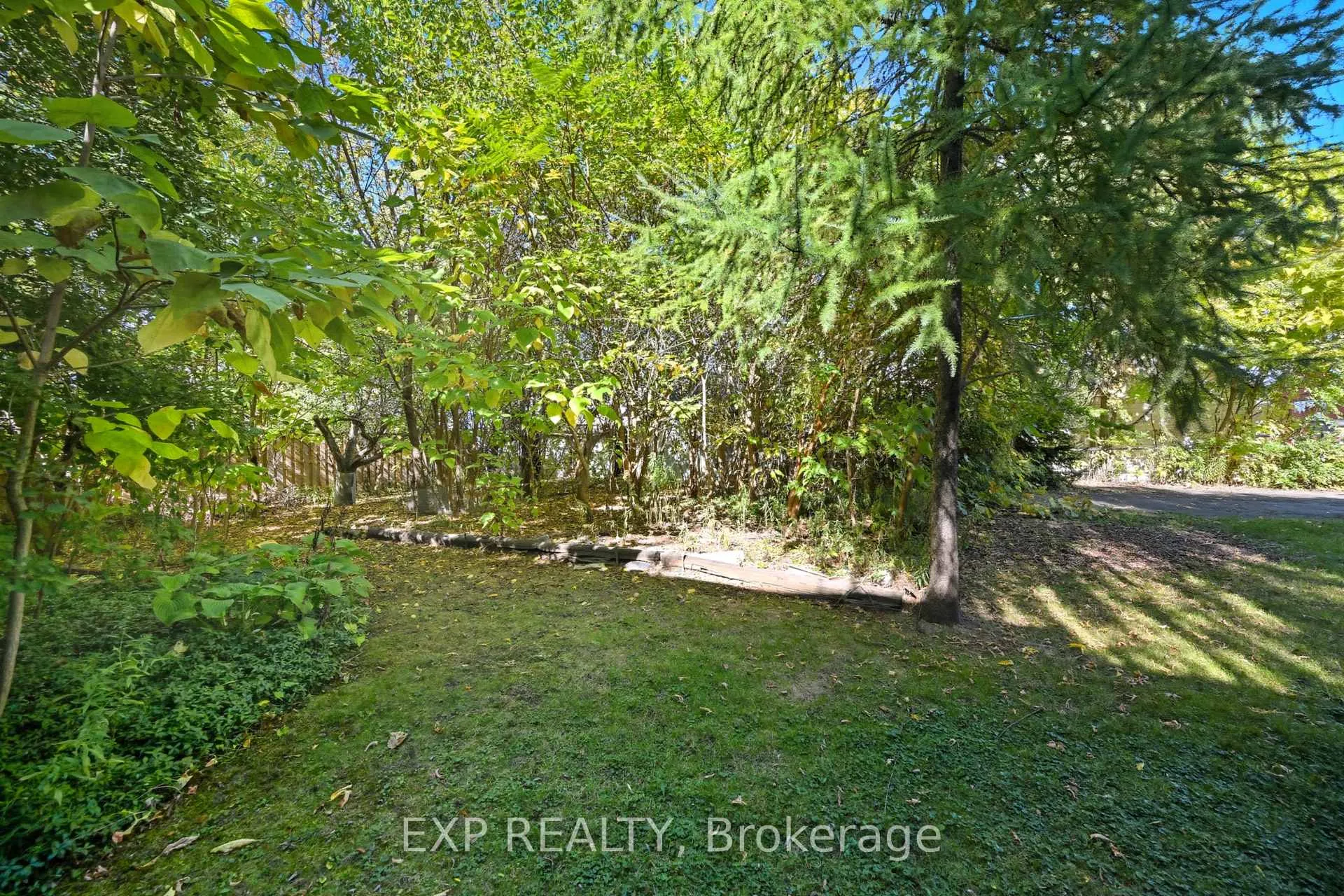 Photo 32 of 4741 First Avenue, Niagara Falls, Cherrywood — HOMEH