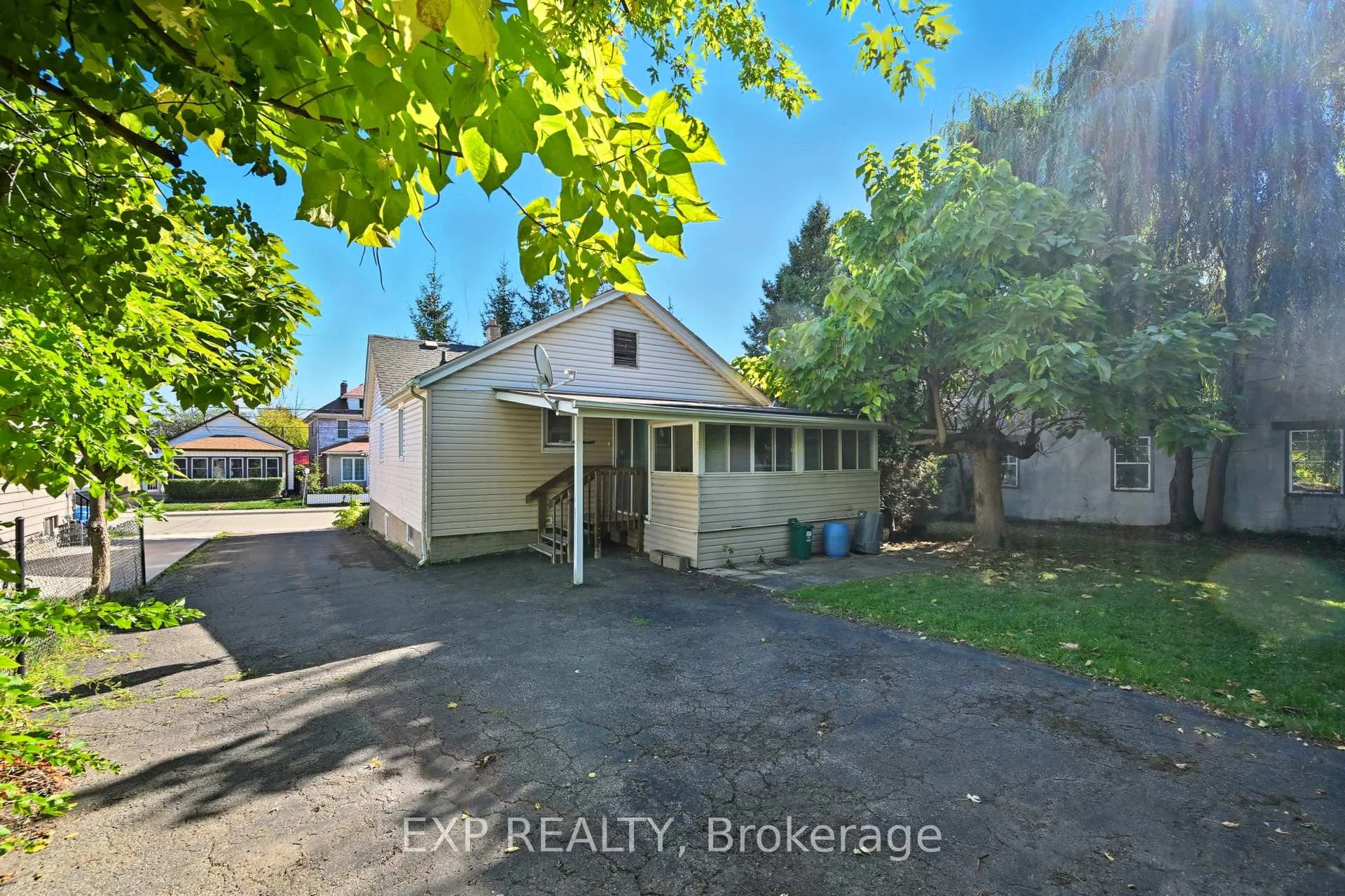 Photo 33 of 4741 First Avenue, Niagara Falls, Cherrywood — HOMEH