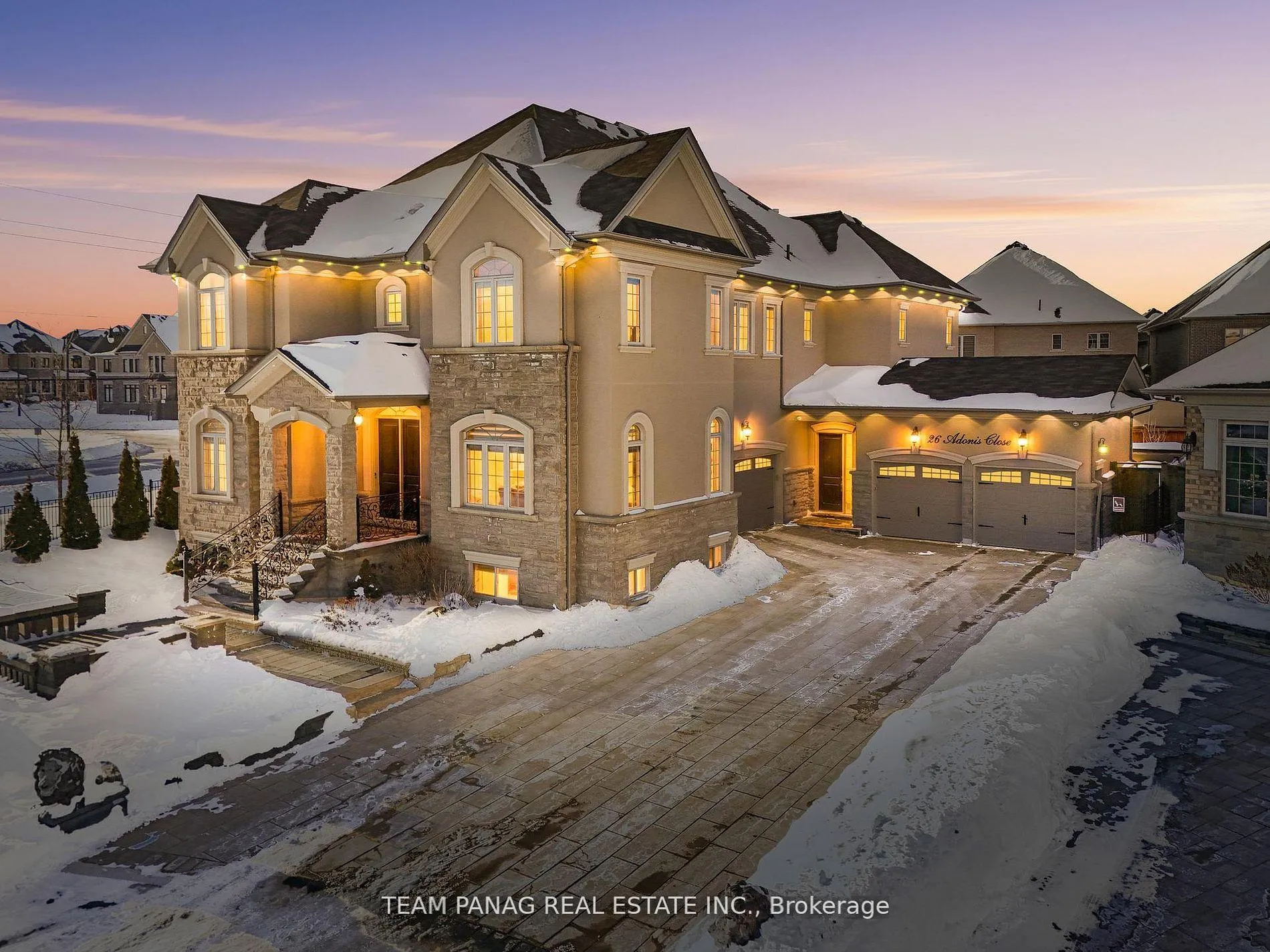 Photo 2 of 26 Adonis Close, Brampton, Toronto Gore Rural Estate — HOMEH