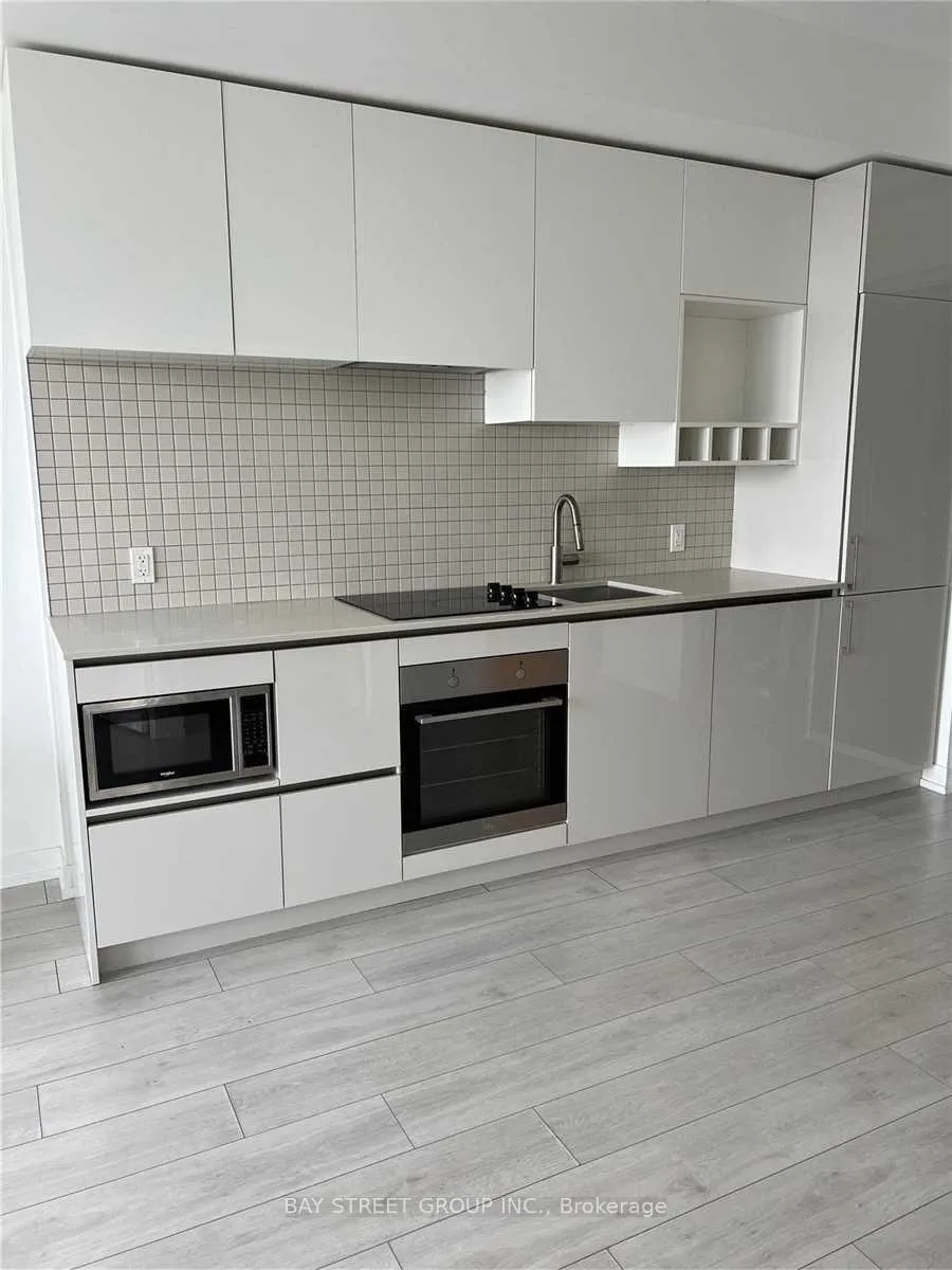 Photo 2 of Unit 3106, 5 Buttermill Avenue, Vaughan, Concord — HOMEH