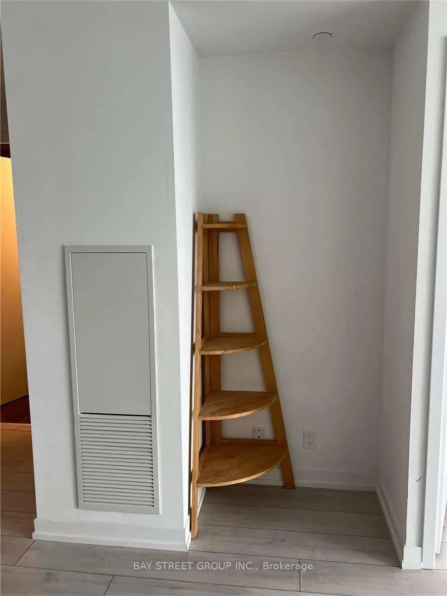 Photo 5 of Unit 3106, 5 Buttermill Avenue, Vaughan, Concord — HOMEH