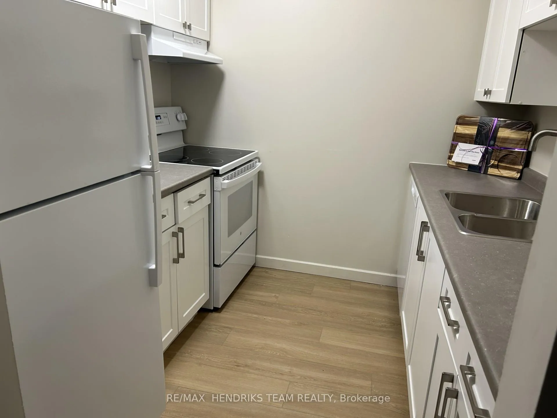 Photo 2 of Unit 108, 56 Windward Street, St. Catharines, Carlton/Bunting — HOMEH