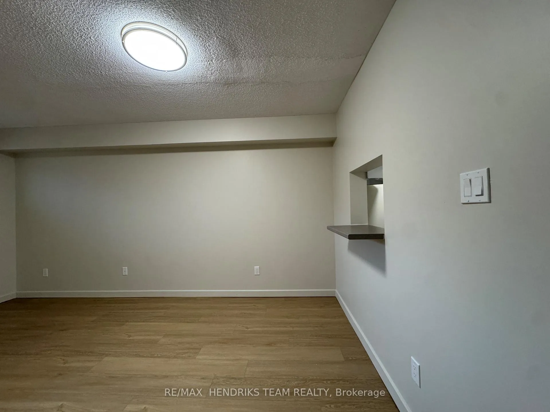 Photo 3 of Unit 108, 56 Windward Street, St. Catharines, Carlton/Bunting — HOMEH