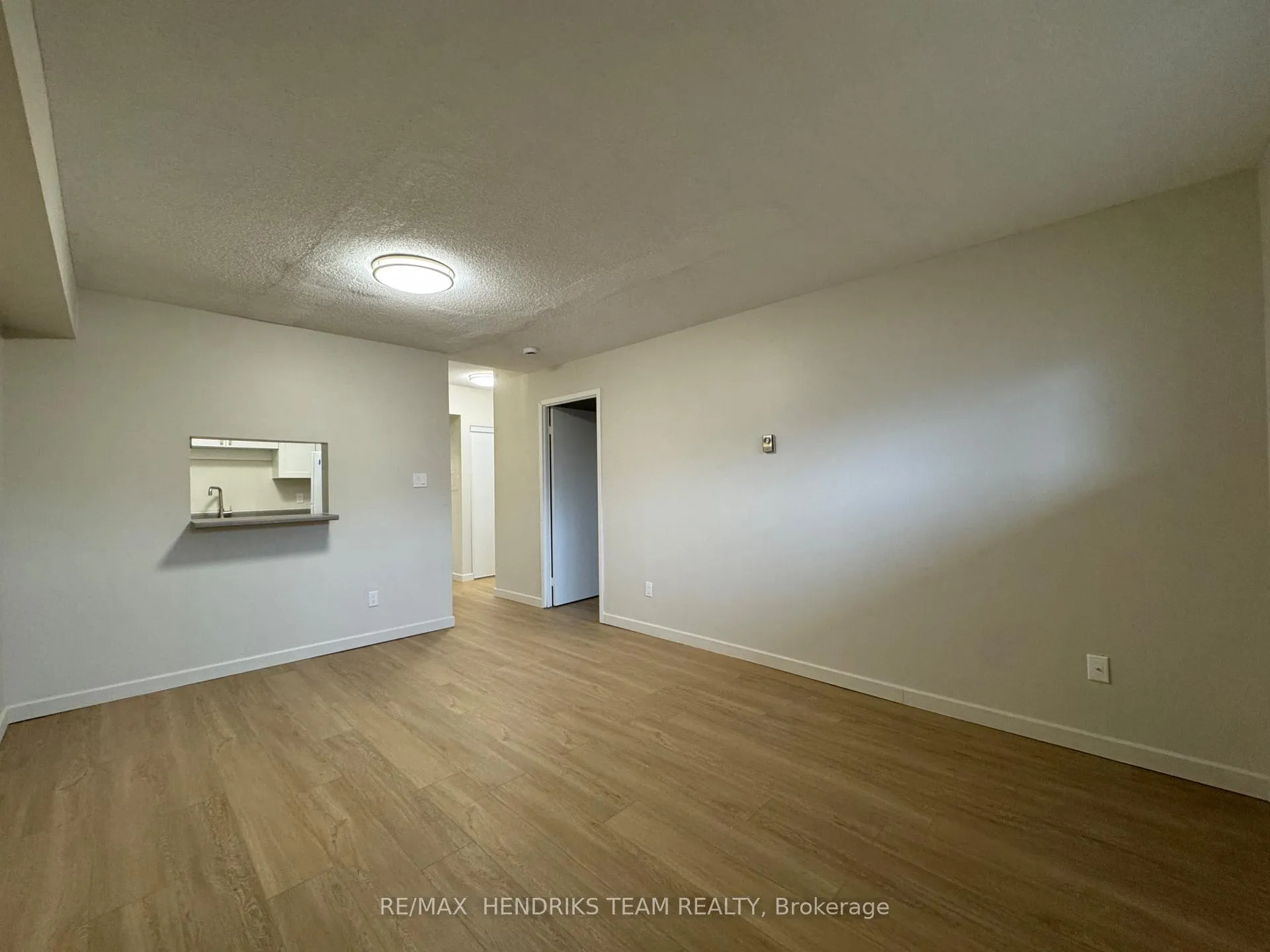 Photo 5 of Unit 108, 56 Windward Street, St. Catharines, Carlton/Bunting — HOMEH