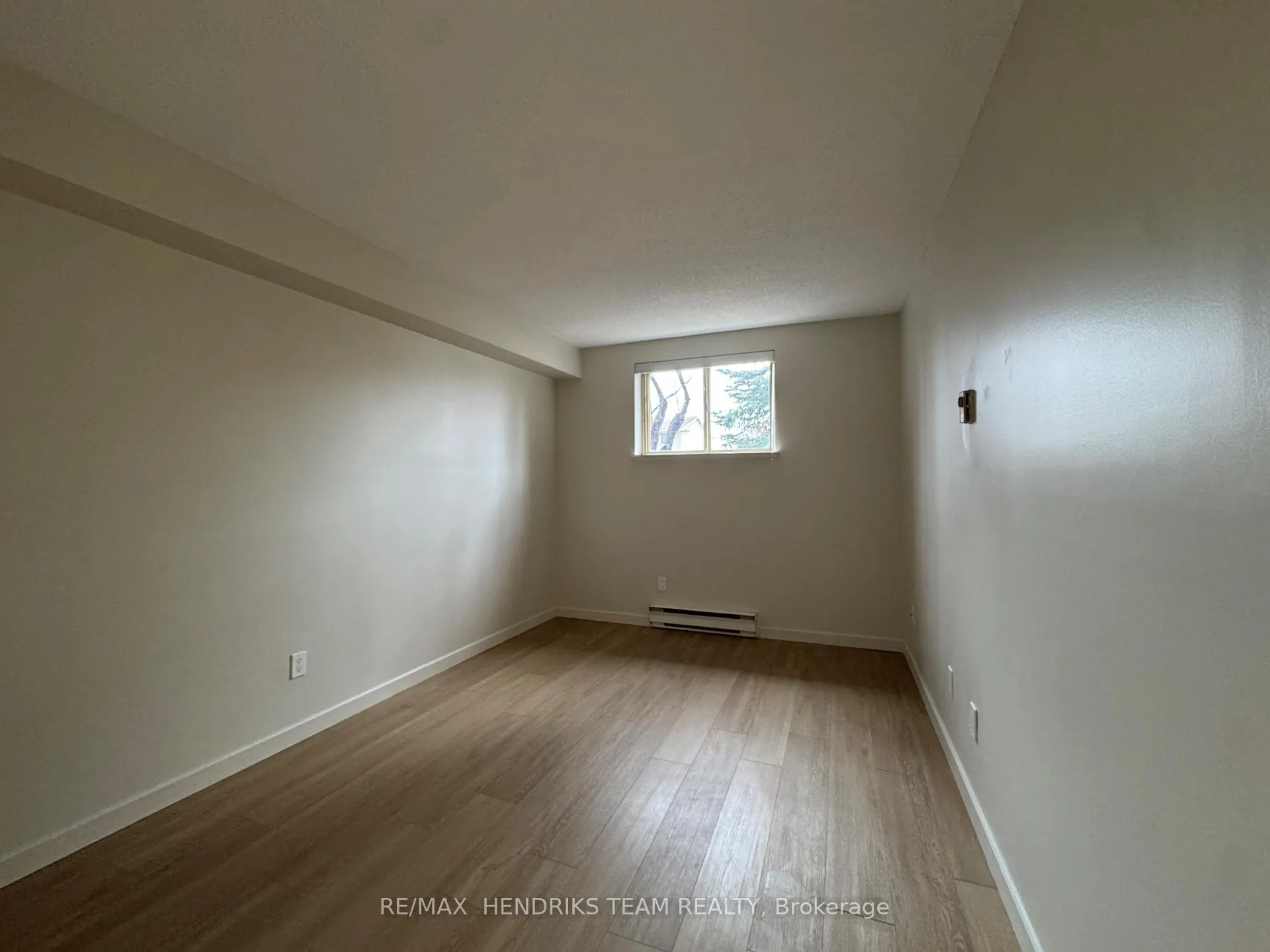 Photo 6 of Unit 108, 56 Windward Street, St. Catharines, Carlton/Bunting — HOMEH