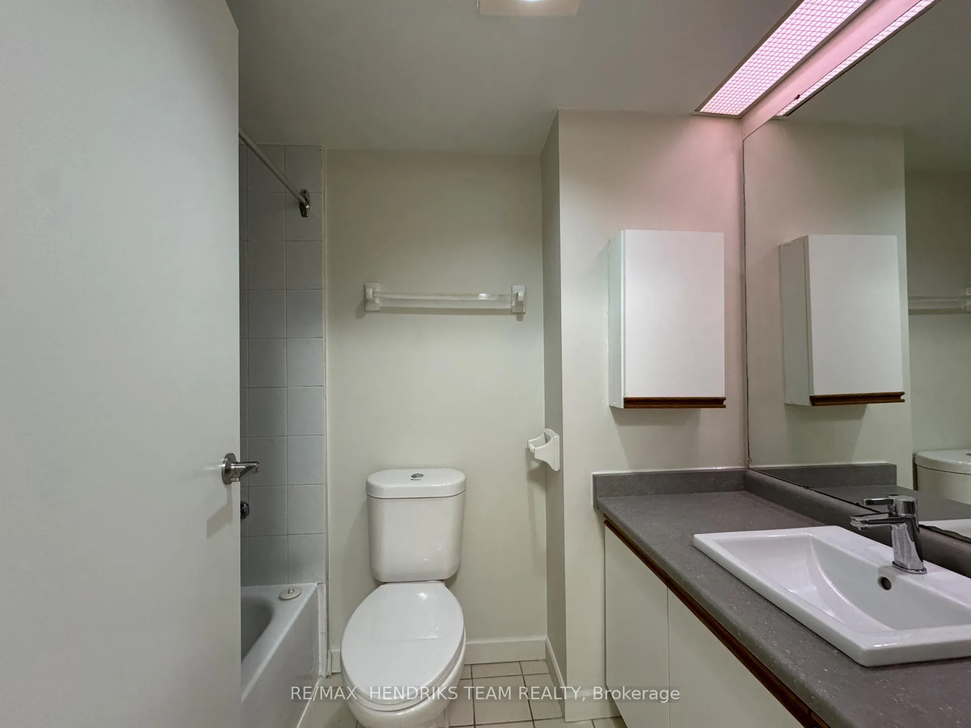 Photo 8 of Unit 108, 56 Windward Street, St. Catharines, Carlton/Bunting — HOMEH