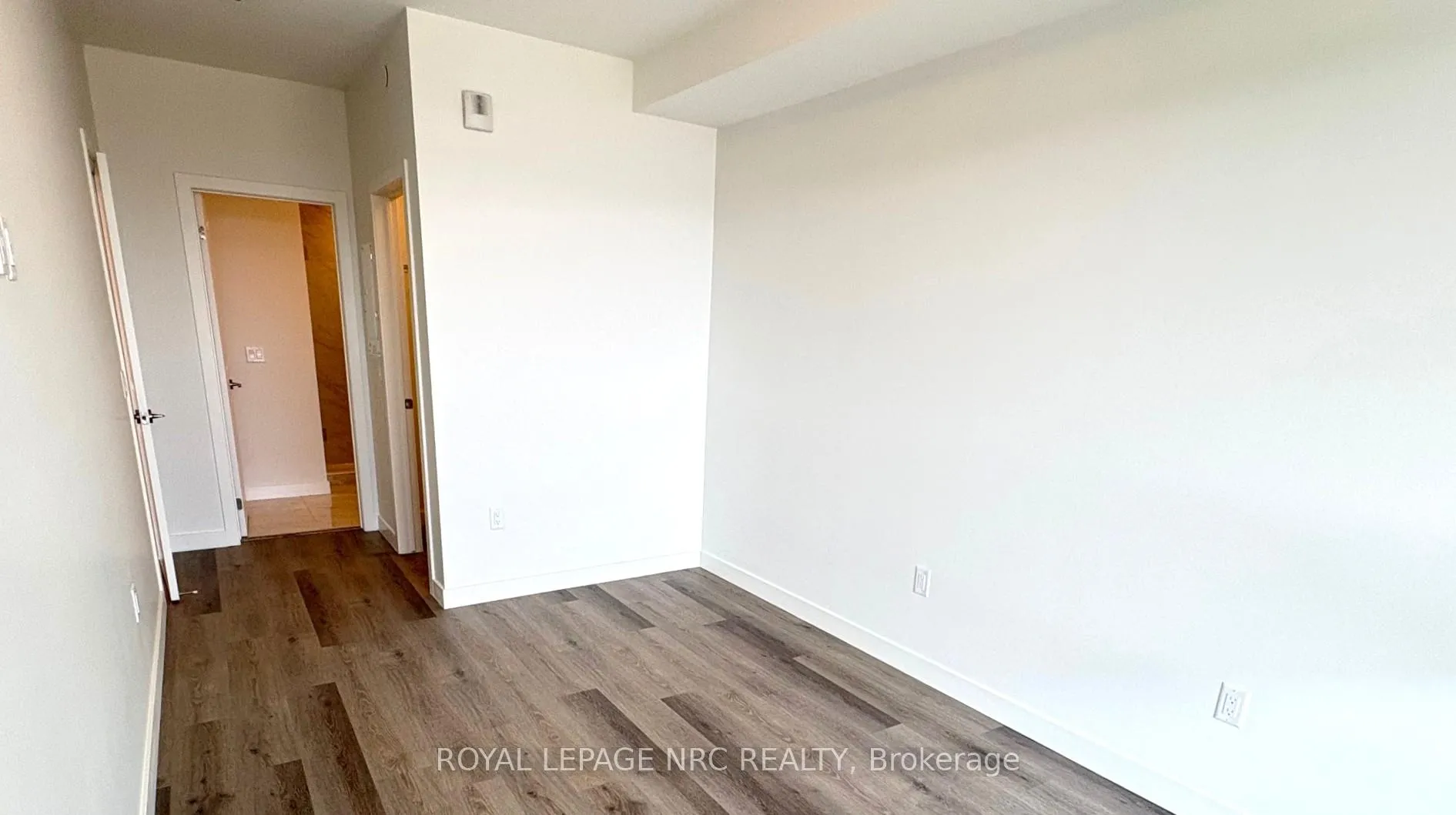 Photo 9 of Unit 713, 461 Green Road, Hamilton, Lakeshore — HOMEH