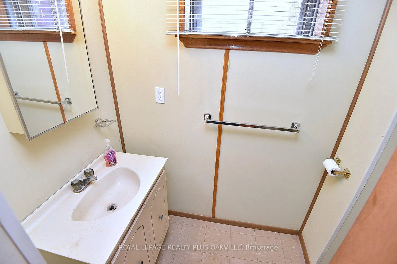 Photo 26 of 56 Greenbriar Road, Brampton, Northgate — HOMEH