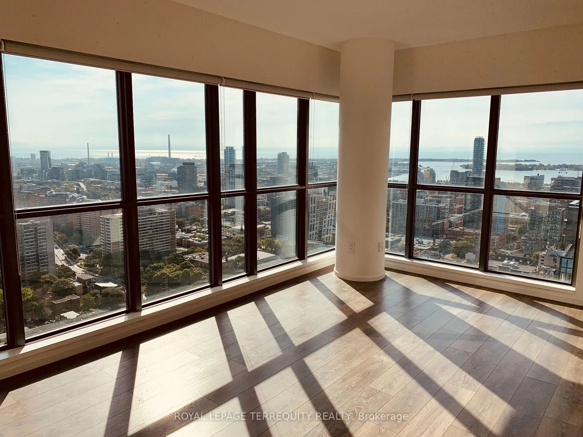Photo 2 of Unit 3405, 159 Dundas Street E, Toronto, Church-Yonge Corridor — HOMEH