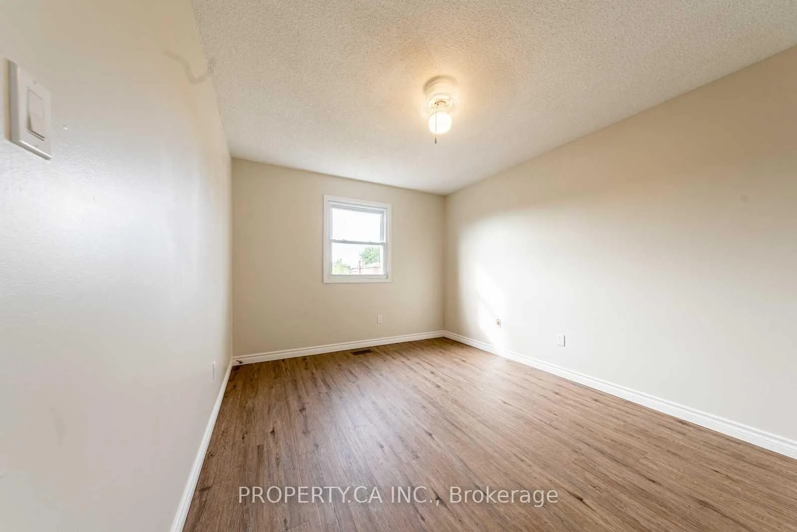 Photo 20 of 37 Bendamere Crescent, Markham, Raymerville — HOMEH