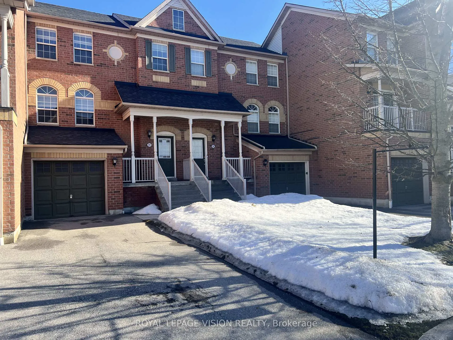 Photo 1 of Unit #39, 575 Steeple Hill, Pickering, Woodlands — HOMEH