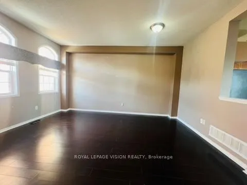 Photo 5 of Unit #39, 575 Steeple Hill, Pickering, Woodlands — HOMEH