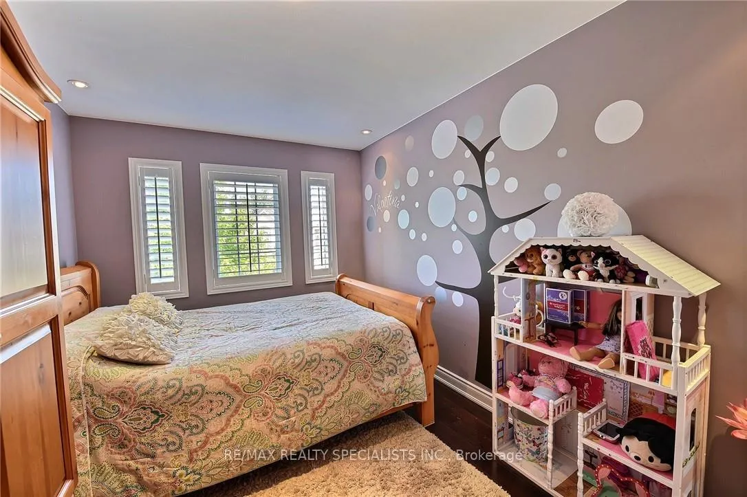 Photo 19 of 310 Duskywing Way, Oakville, Bronte — HOMEH