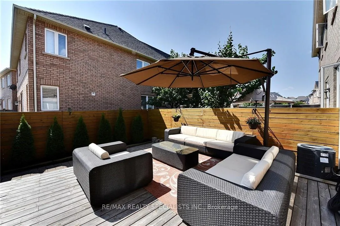 Photo 20 of 310 Duskywing Way, Oakville, Bronte — HOMEH