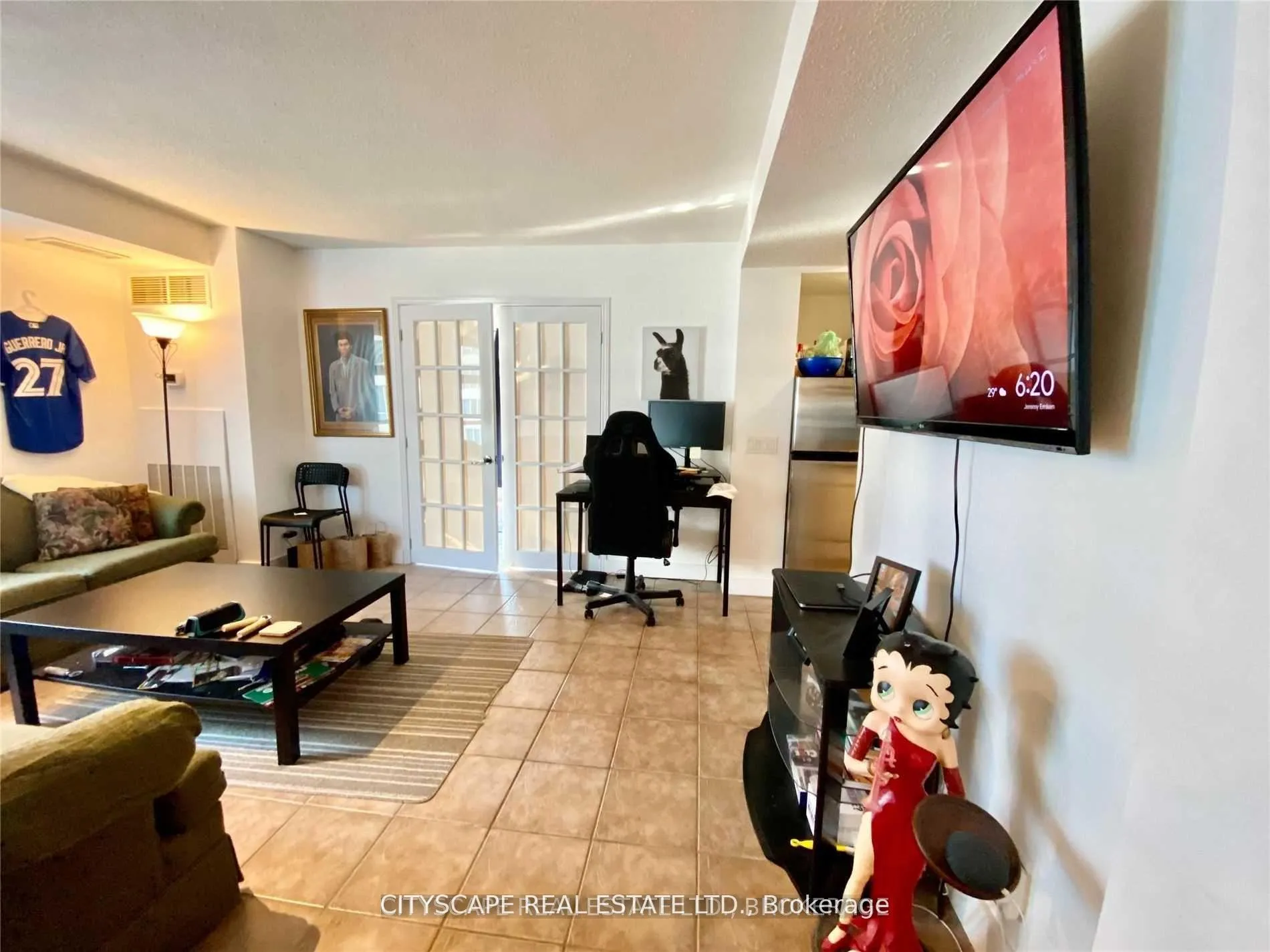Photo 2 of Unit 2005, 50 Lombard Street, Toronto, Church-Yonge Corridor — HOMEH
