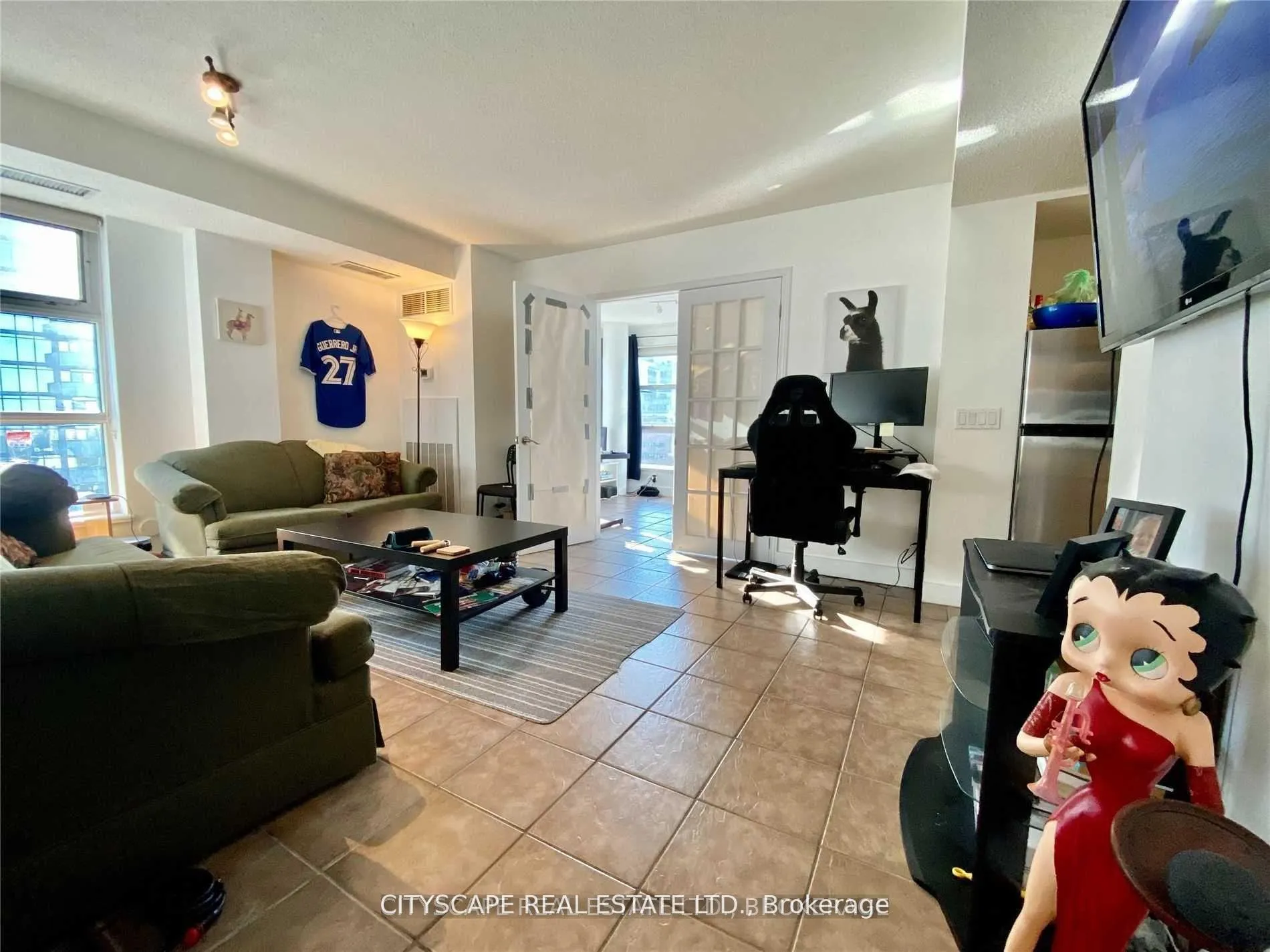 Photo 3 of Unit 2005, 50 Lombard Street, Toronto, Church-Yonge Corridor — HOMEH