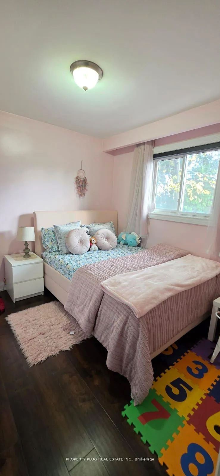 Photo 2 of 21 Bentwick Crescent, Etobicoke, Thistletown-Beaumonde Heights — HOMEH