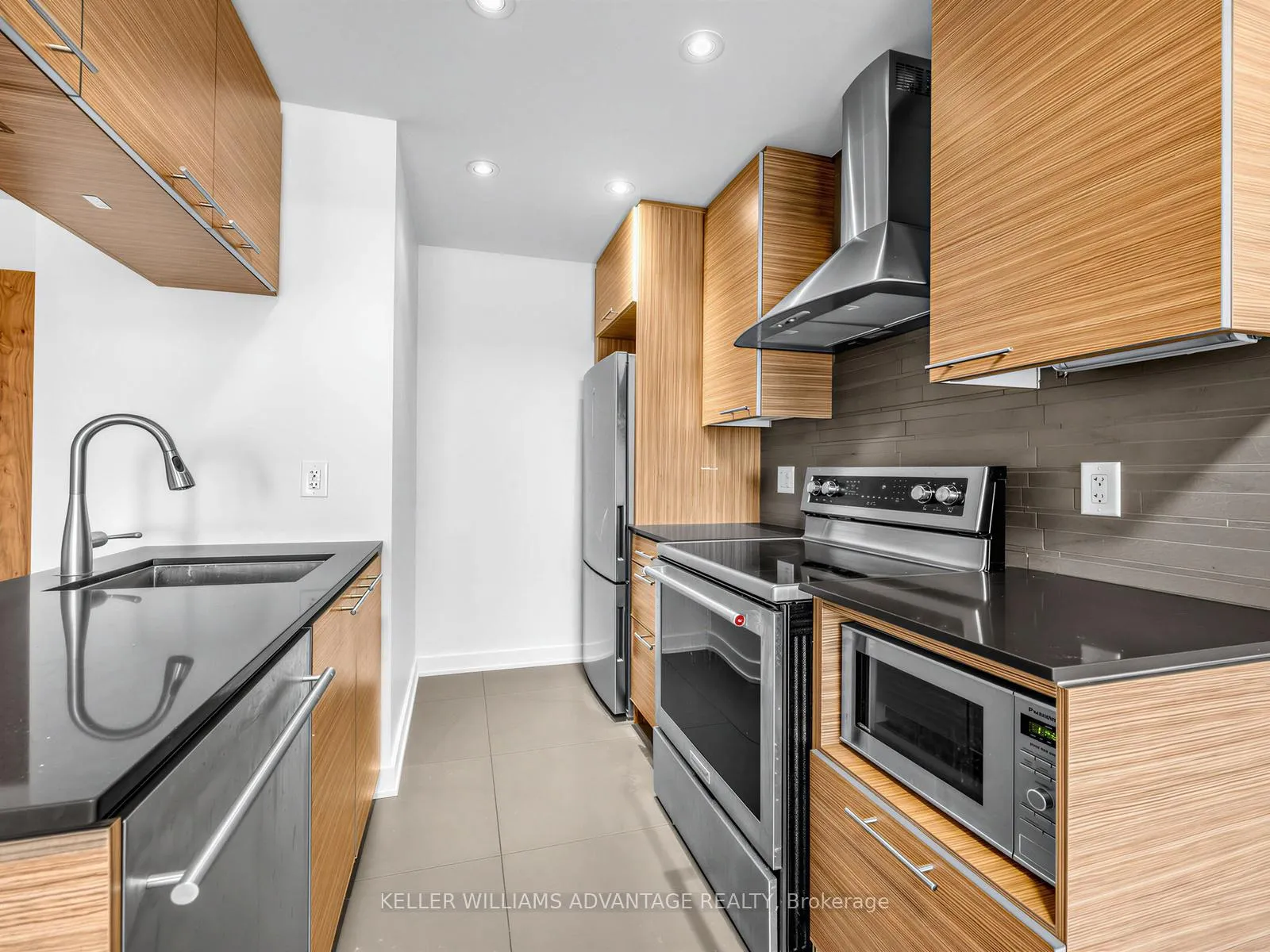 Photo 21 of Unit 708, 1 Market Street, Toronto, Waterfront Communities — HOMEH