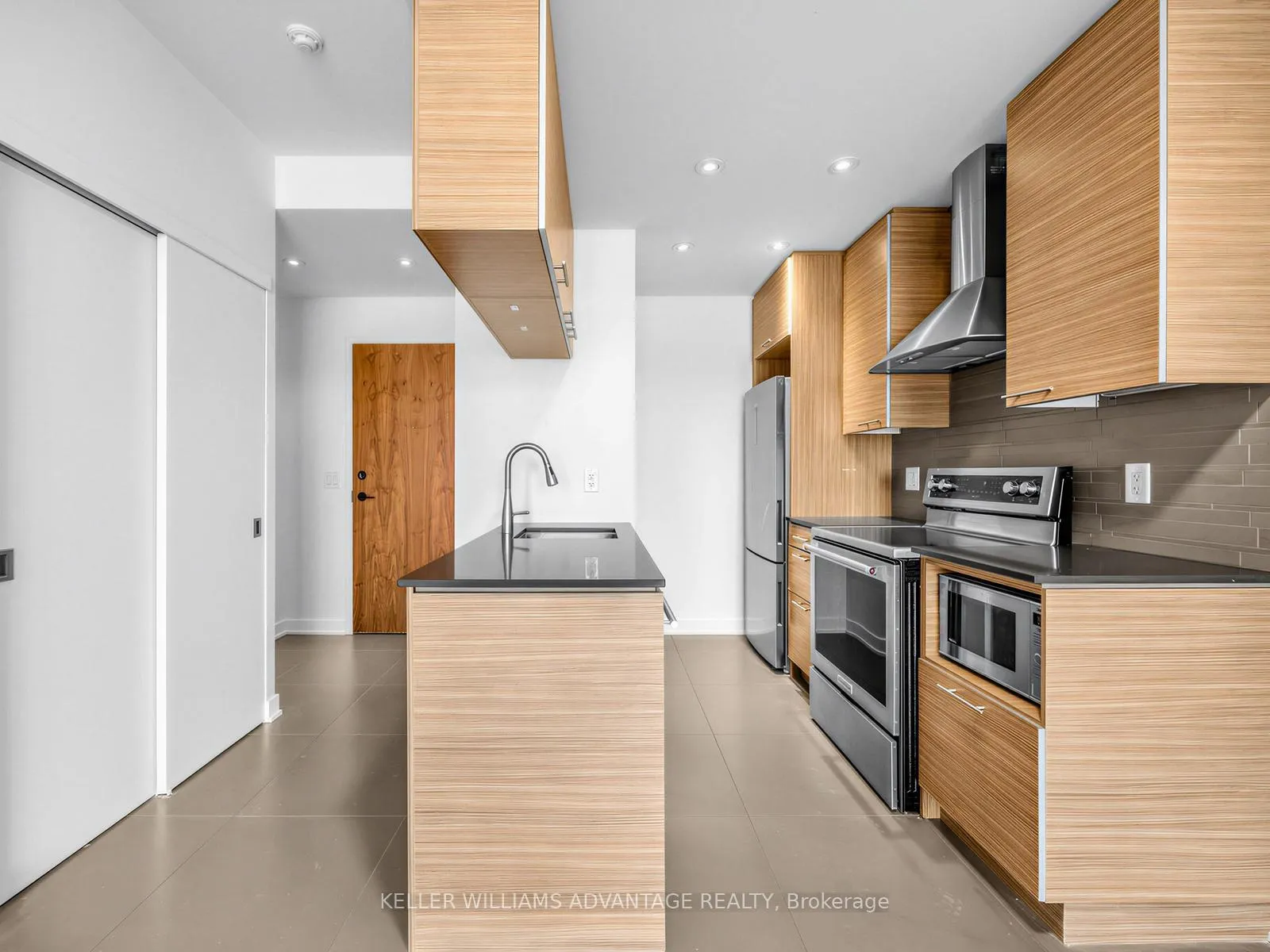 Photo 25 of Unit 708, 1 Market Street, Toronto, Waterfront Communities — HOMEH