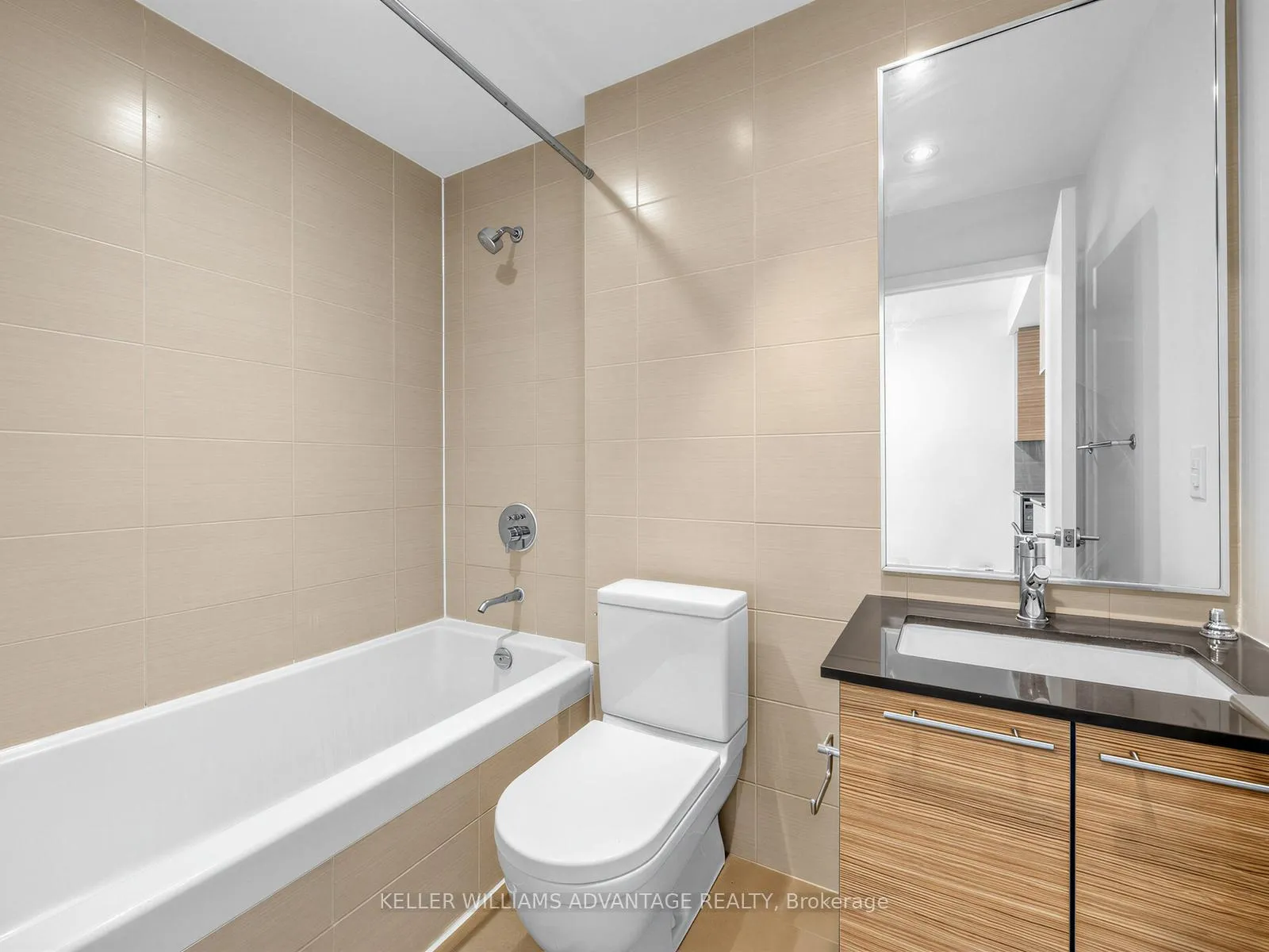 Photo 27 of Unit 708, 1 Market Street, Toronto, Waterfront Communities — HOMEH