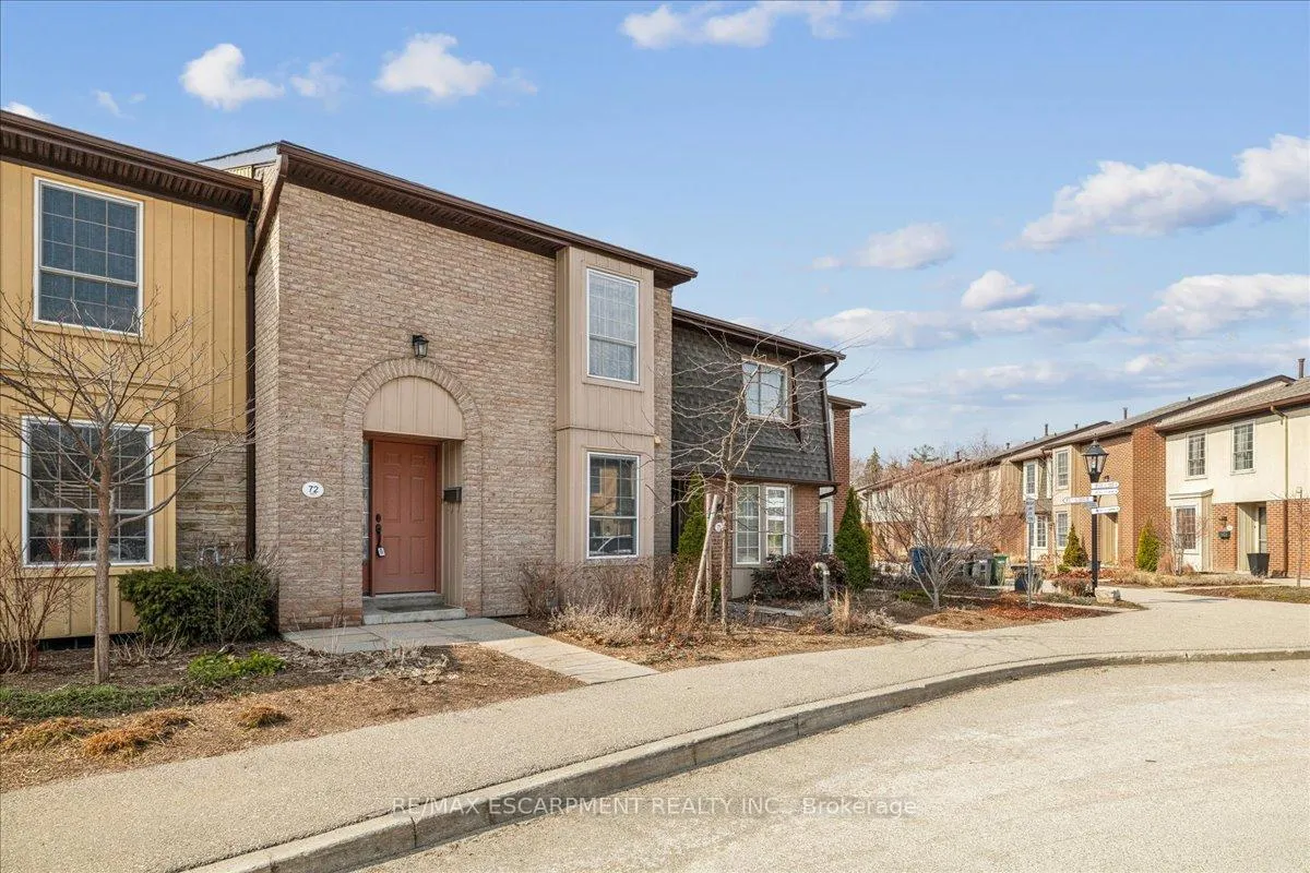 Photo 2 of Unit 72, 3025 Glencrest Road, Burlington, Roseland — HOMEH