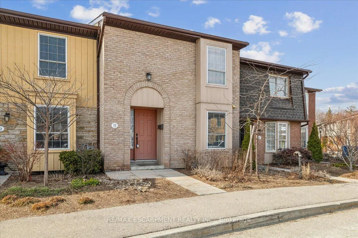 Photo 3 of Unit 72, 3025 Glencrest Road, Burlington, Roseland — HOMEH