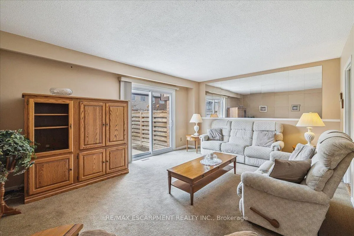 Photo 17 of Unit 72, 3025 Glencrest Road, Burlington, Roseland — HOMEH