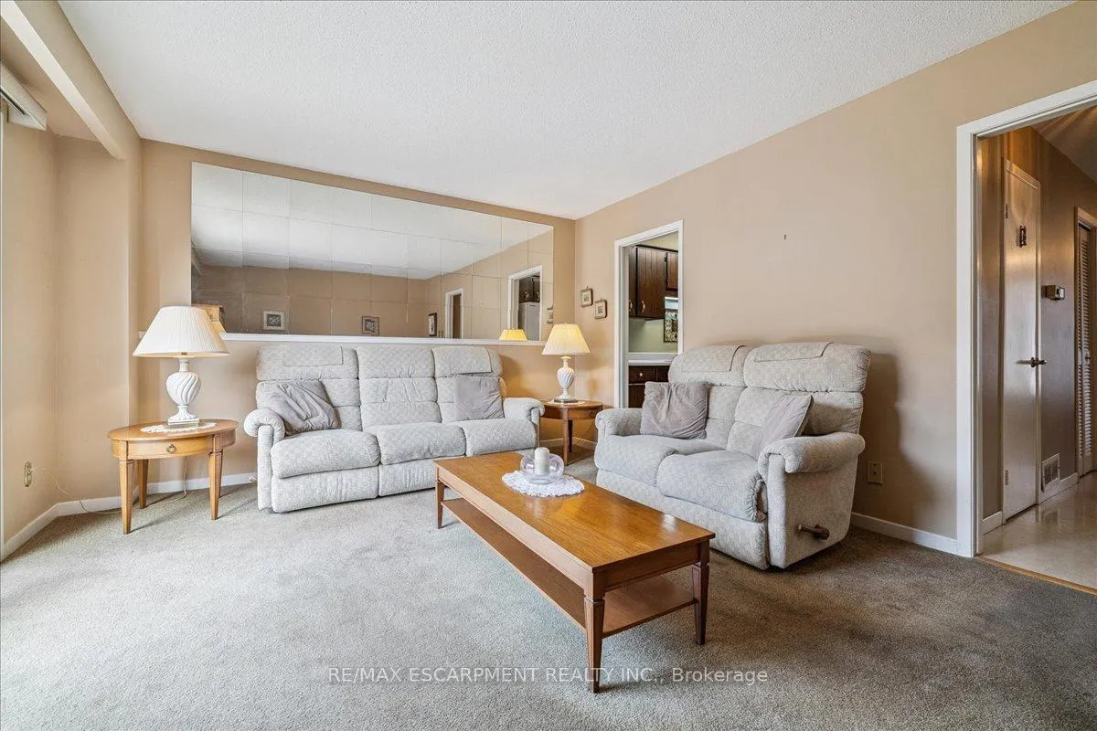 Photo 18 of Unit 72, 3025 Glencrest Road, Burlington, Roseland — HOMEH