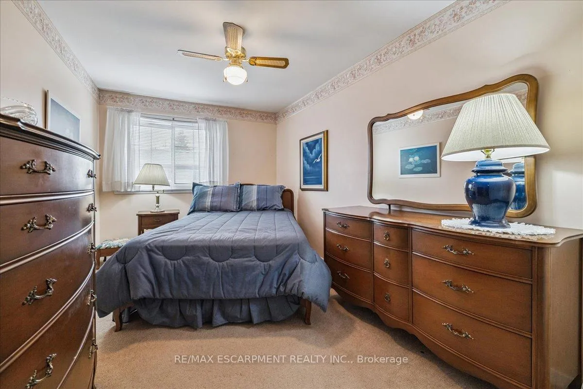 Photo 25 of Unit 72, 3025 Glencrest Road, Burlington, Roseland — HOMEH