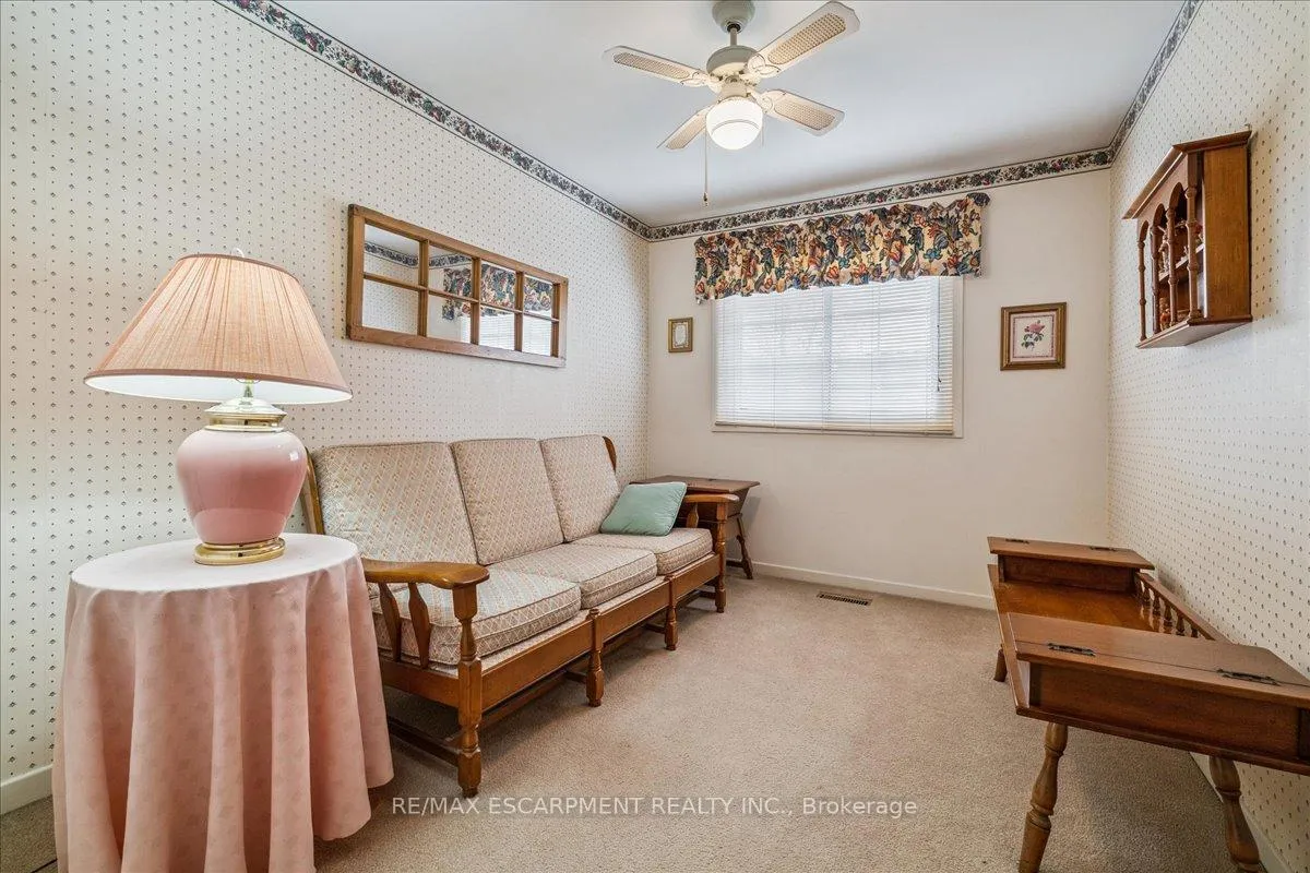 Photo 27 of Unit 72, 3025 Glencrest Road, Burlington, Roseland — HOMEH