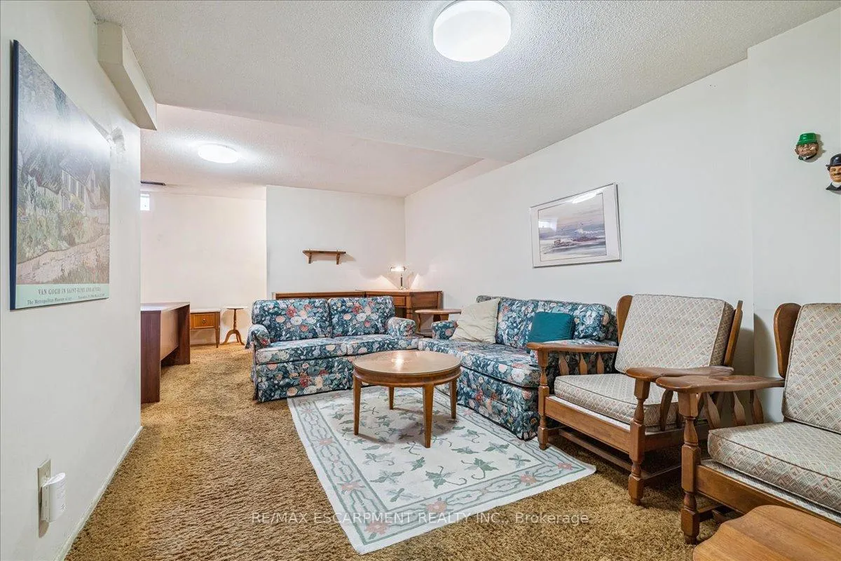 Photo 32 of Unit 72, 3025 Glencrest Road, Burlington, Roseland — HOMEH