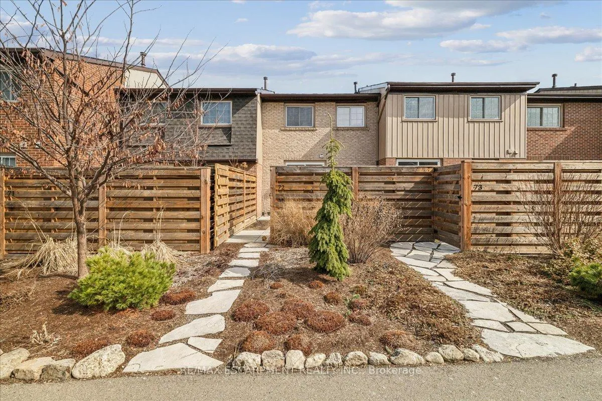 Photo 41 of Unit 72, 3025 Glencrest Road, Burlington, Roseland — HOMEH