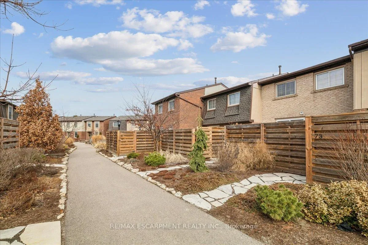 Photo 42 of Unit 72, 3025 Glencrest Road, Burlington, Roseland — HOMEH