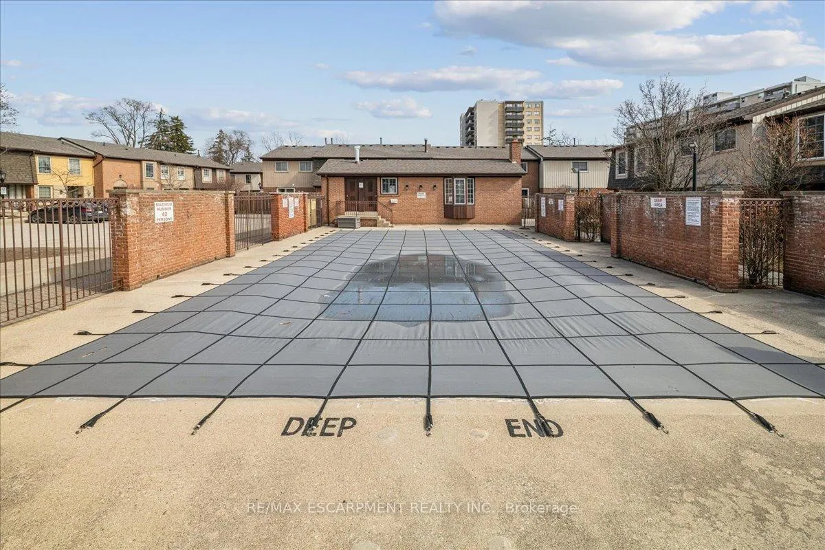 Photo 43 of Unit 72, 3025 Glencrest Road, Burlington, Roseland — HOMEH